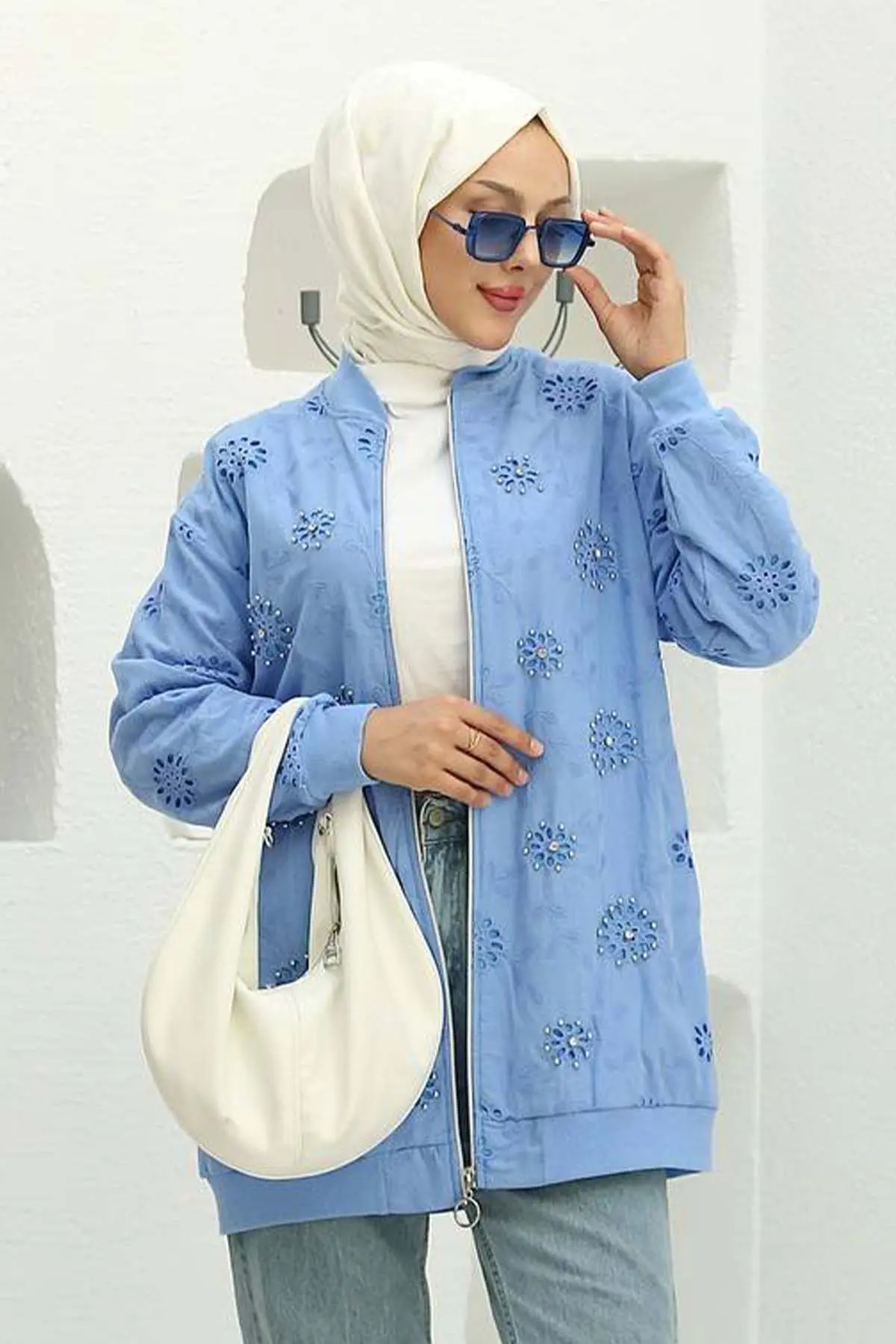 Stone Embroidered Brode Cardigan-detail