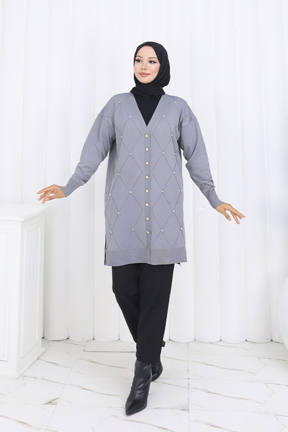 Stoned Diamond Patterned Long Cardigan