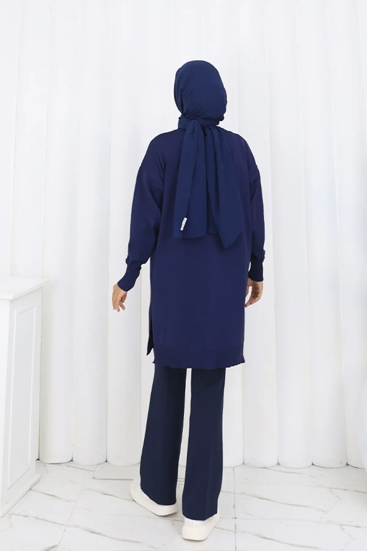 Stoned Diamond Patterned Long Cardigan-detail