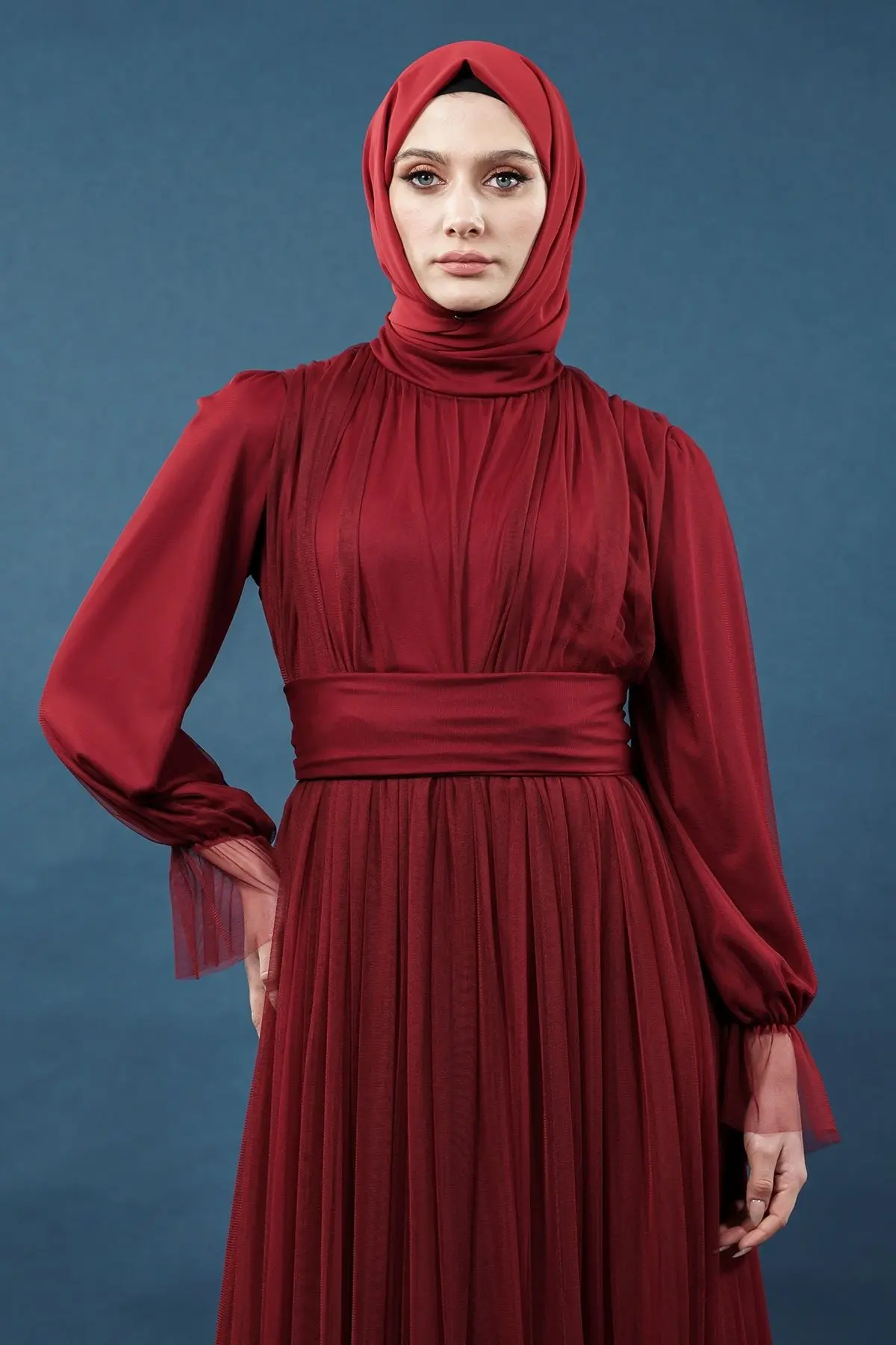 Tül Detaylı Kırmızı Tesettür Elbise-detail