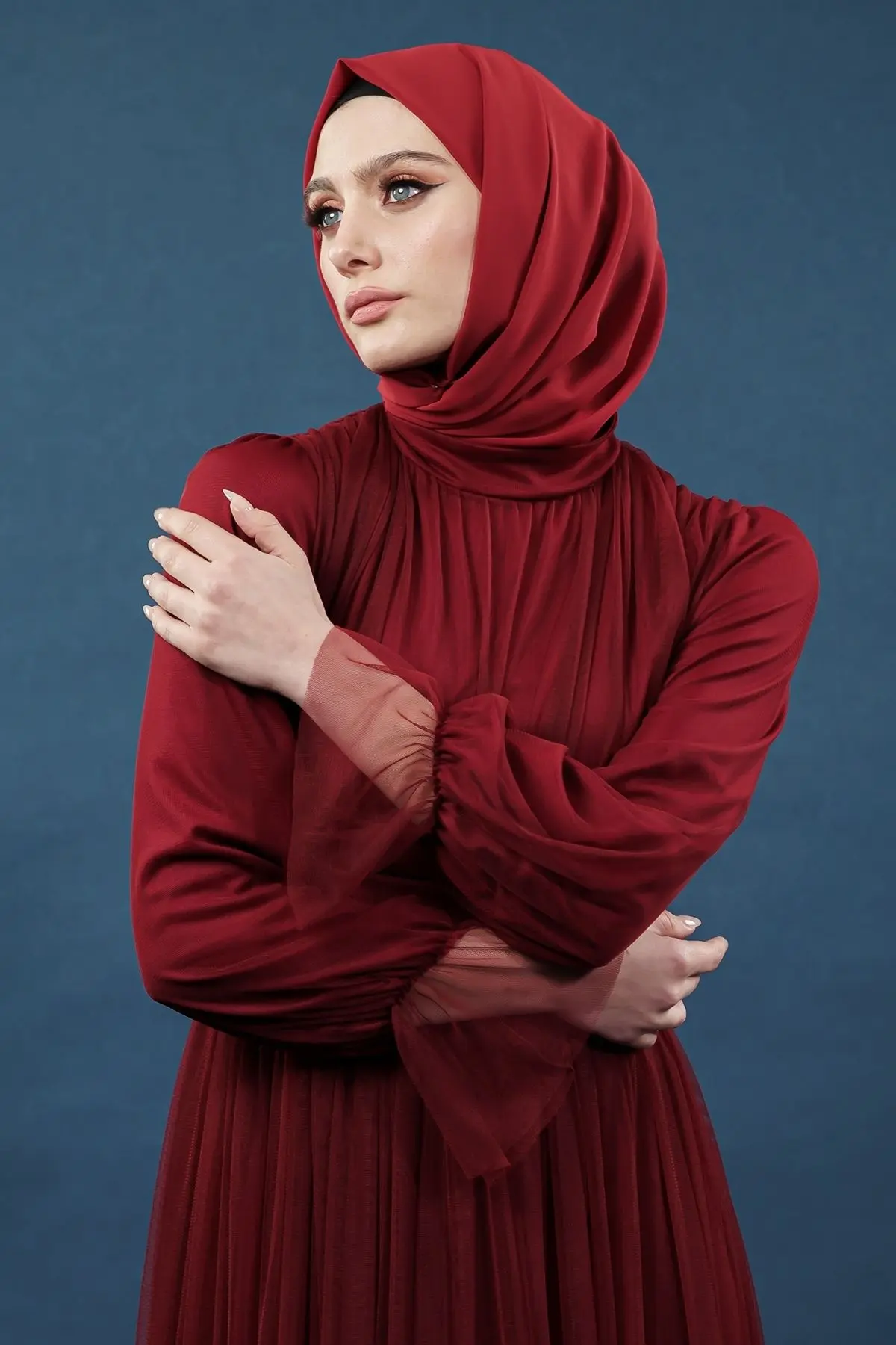 Tül Detaylı Kırmızı Tesettür Elbise-detail