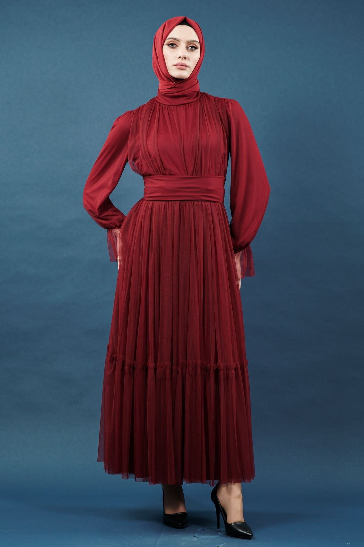 Tül Detaylı Kırmızı Tesettür Elbise