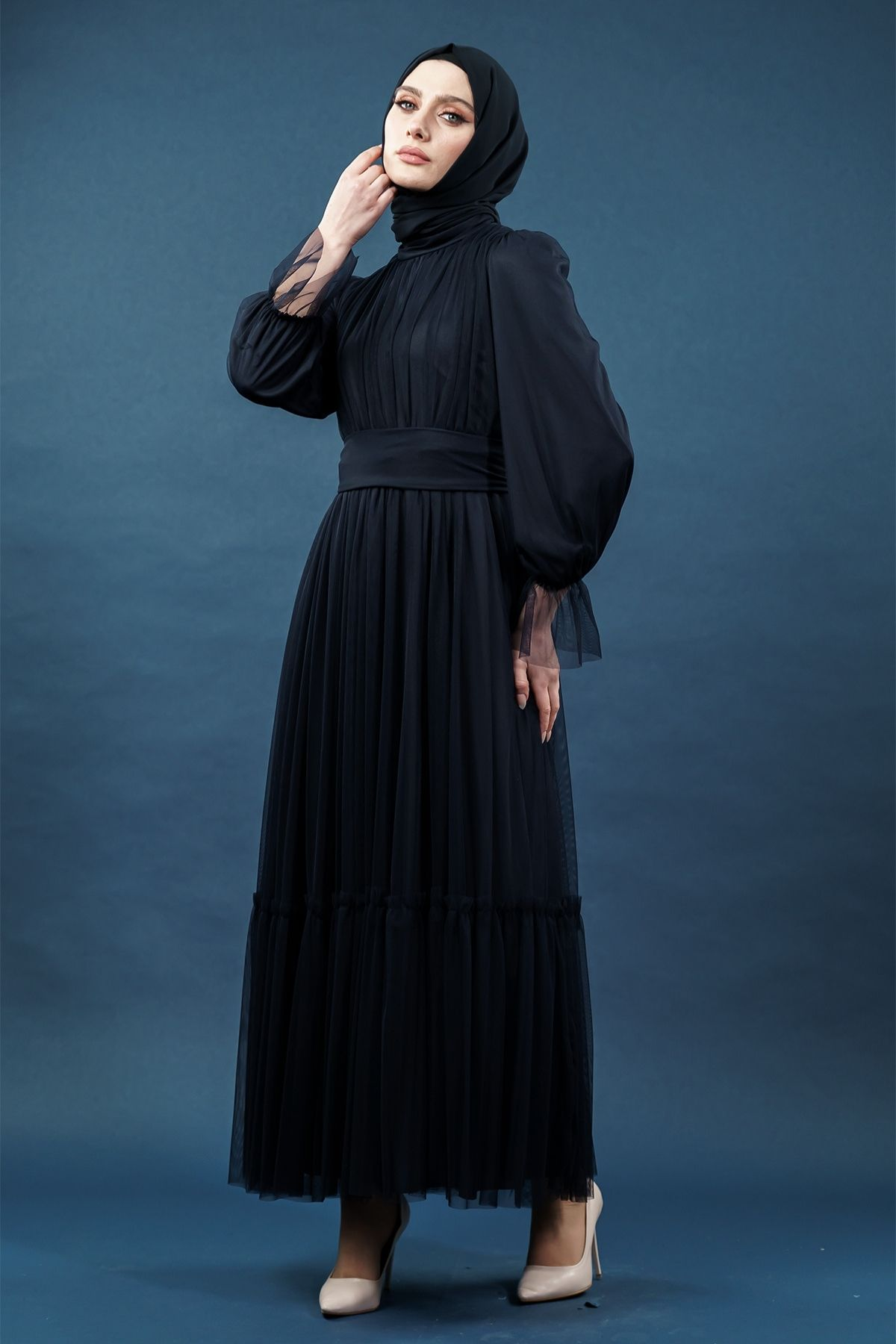 Tül Detaylı Lacivert Tesettür Elbise