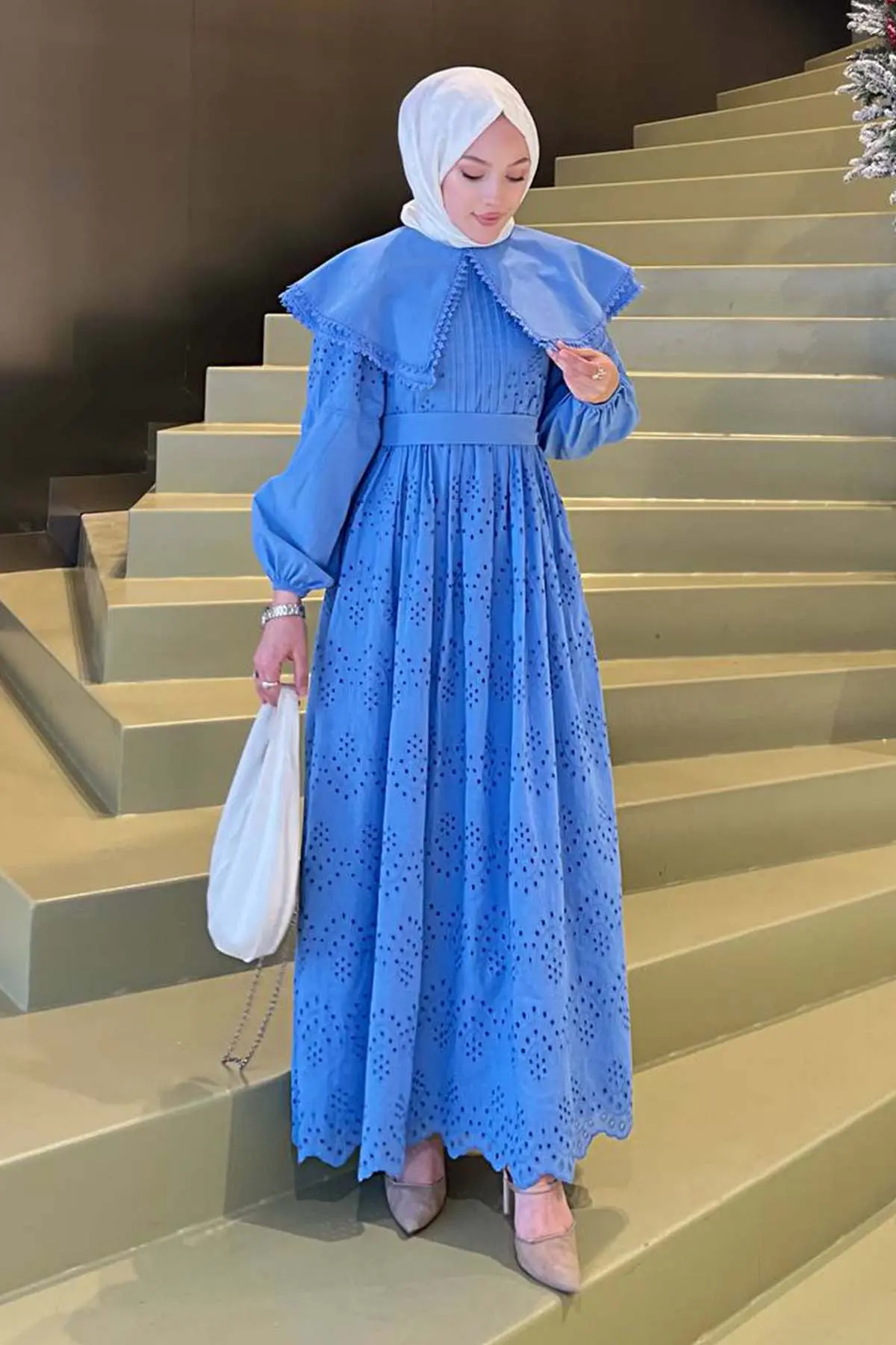 Yaka Detaylı Dantelli Elbise Krem-detail