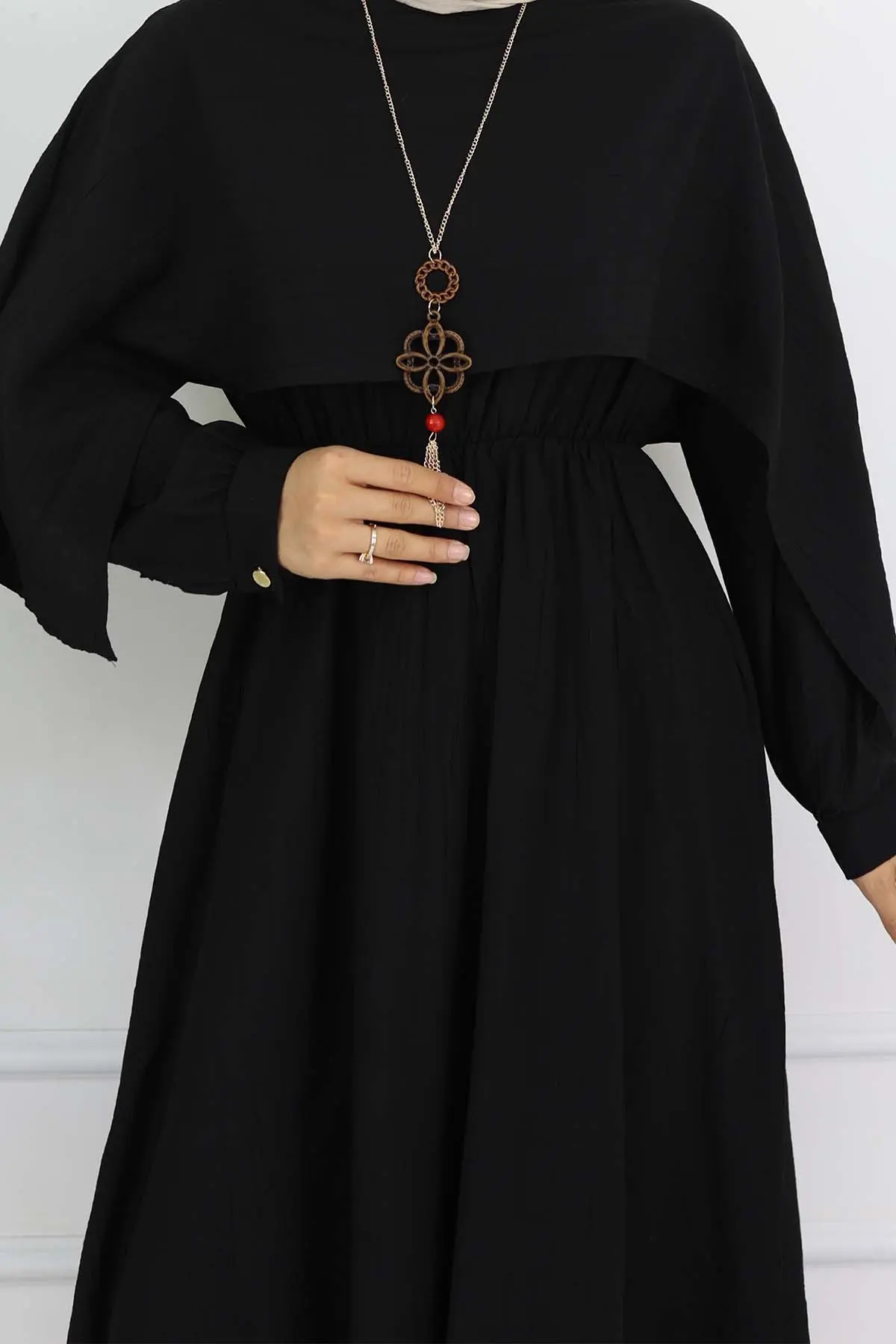 Yaka Detaylı Kolyeli Elbise Siyah 4809-detail