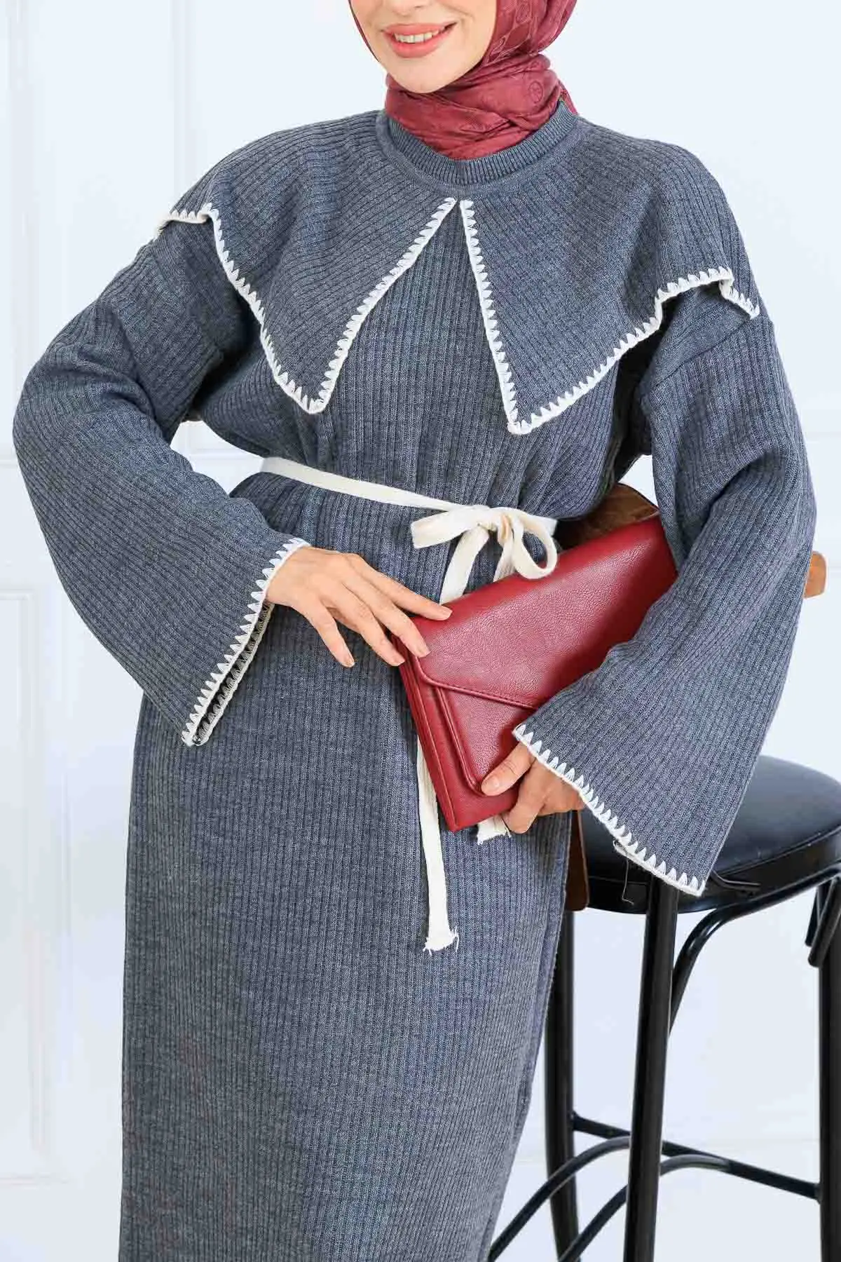 Yaka Detaylı Triko Elbise-detail