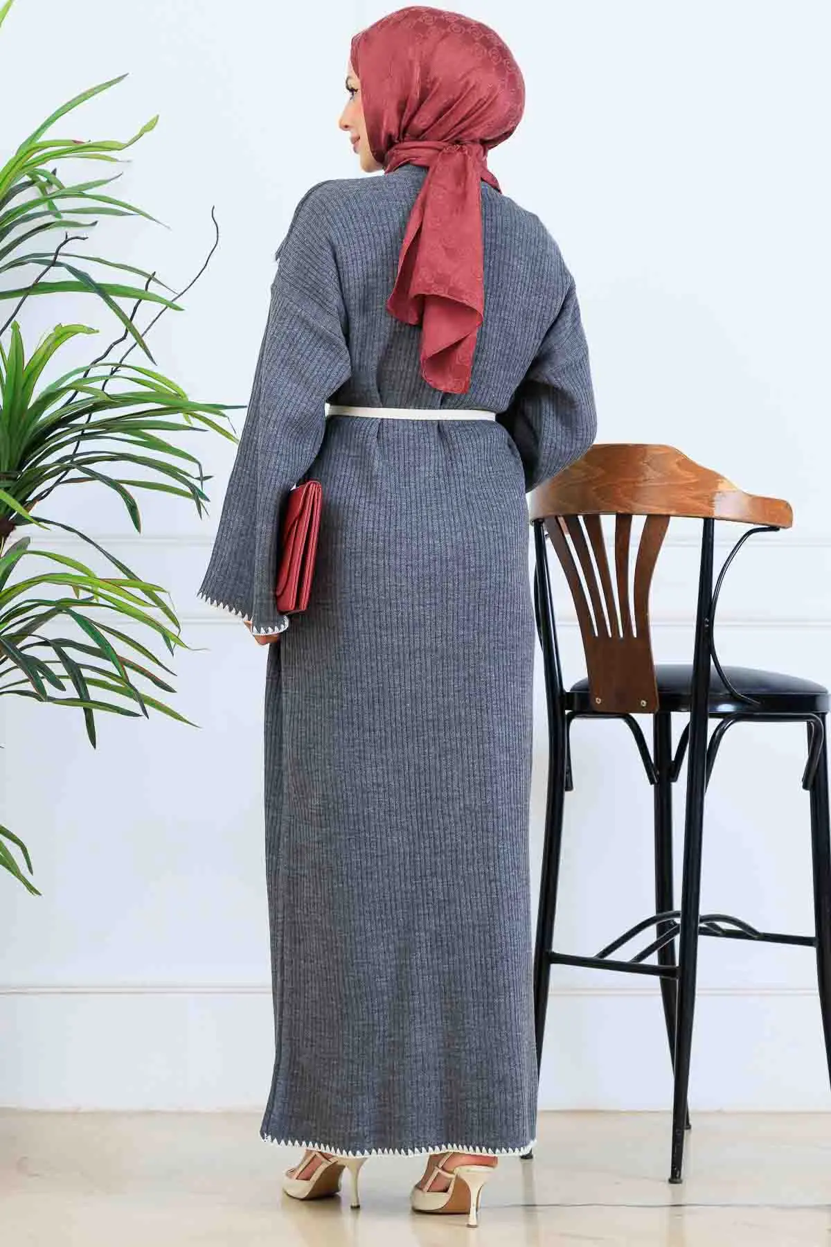 Yaka Detaylı Triko Elbise-detail