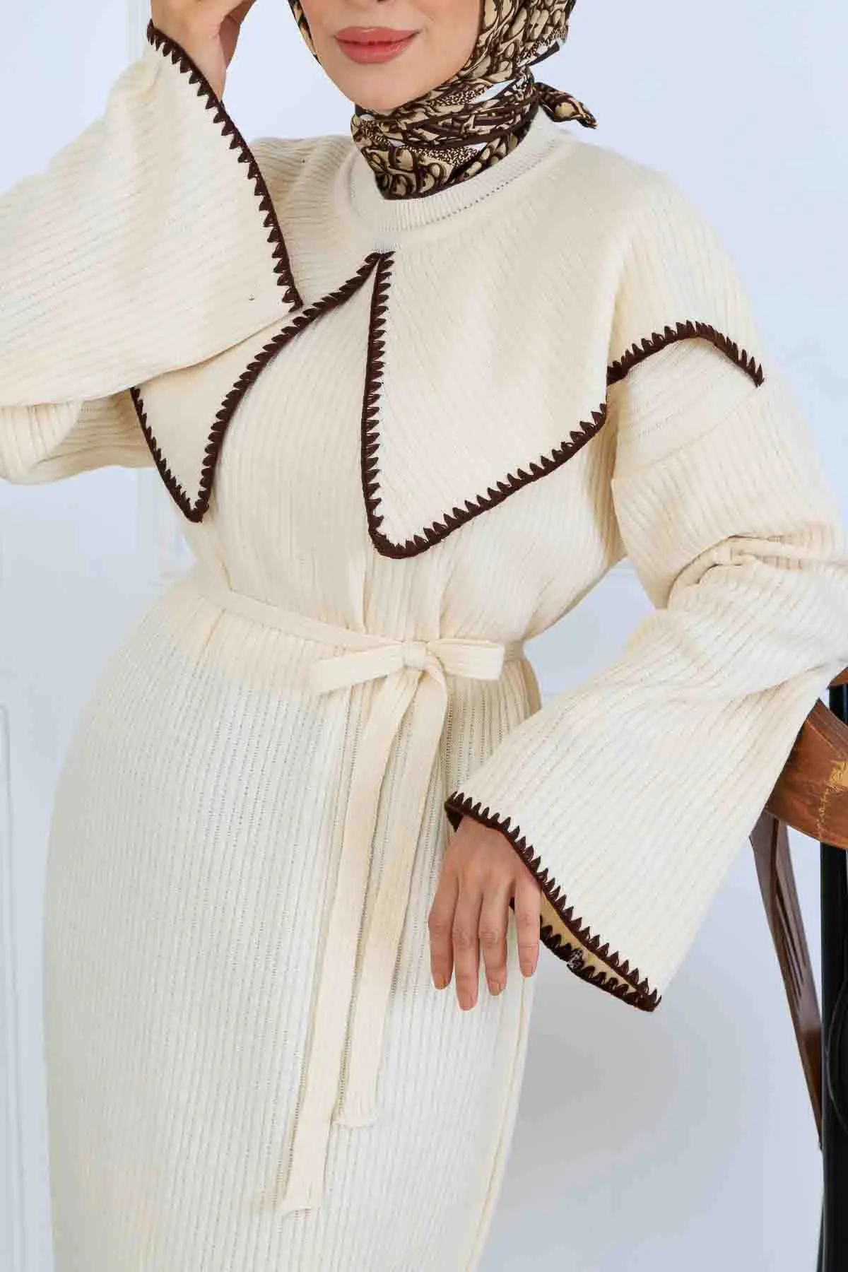 Collar Detailed Knit Dress-detail