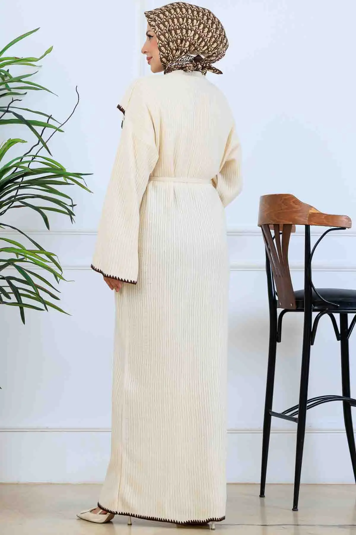 Collar Detailed Knit Dress-detail