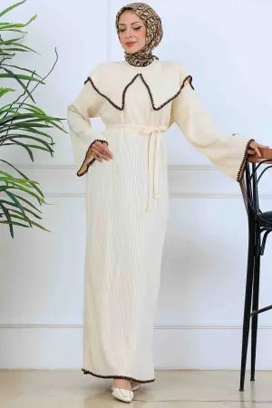 Yaka Detaylı Triko Elbise