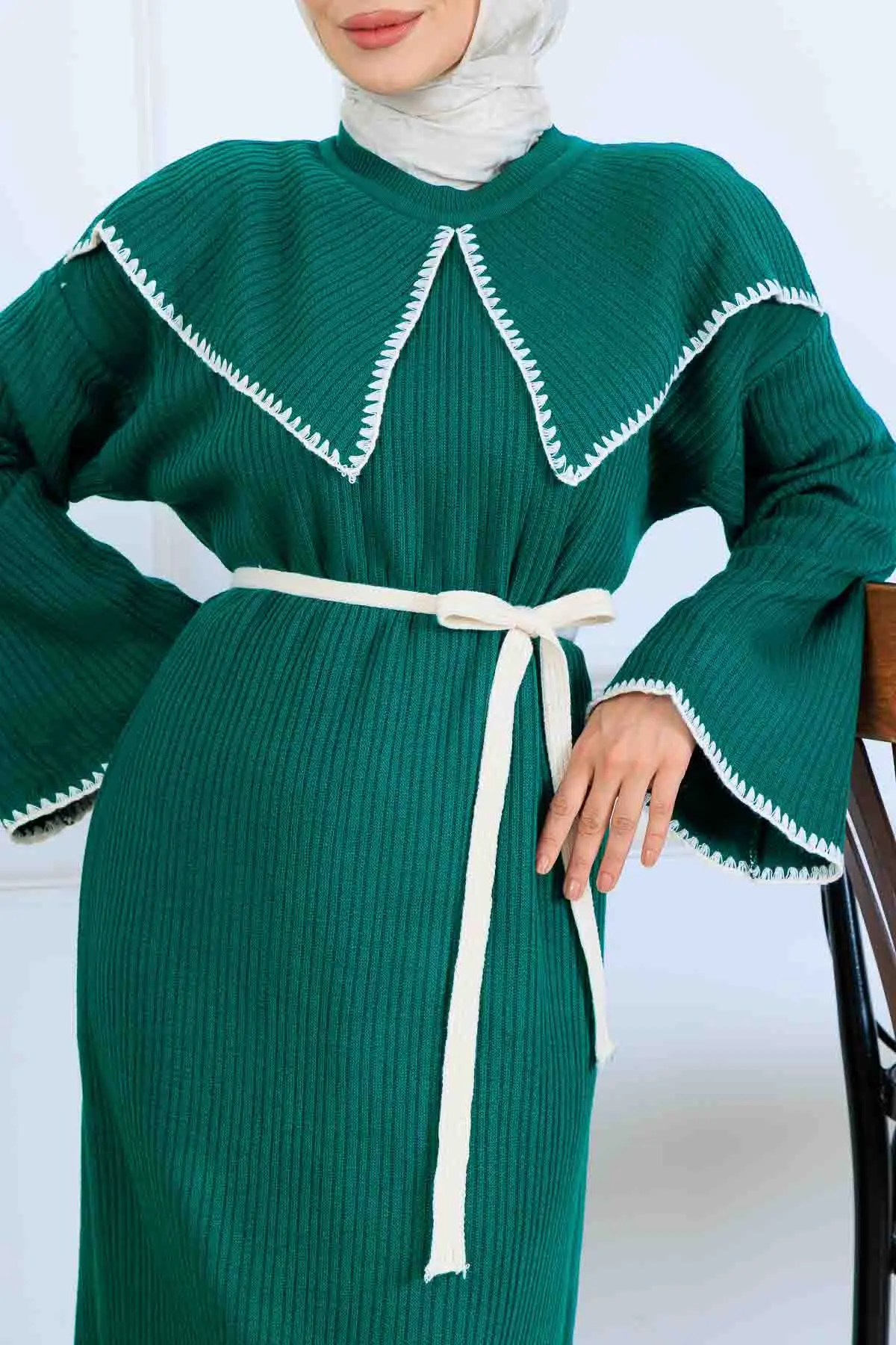 Yaka Detaylı Triko Elbise-detail