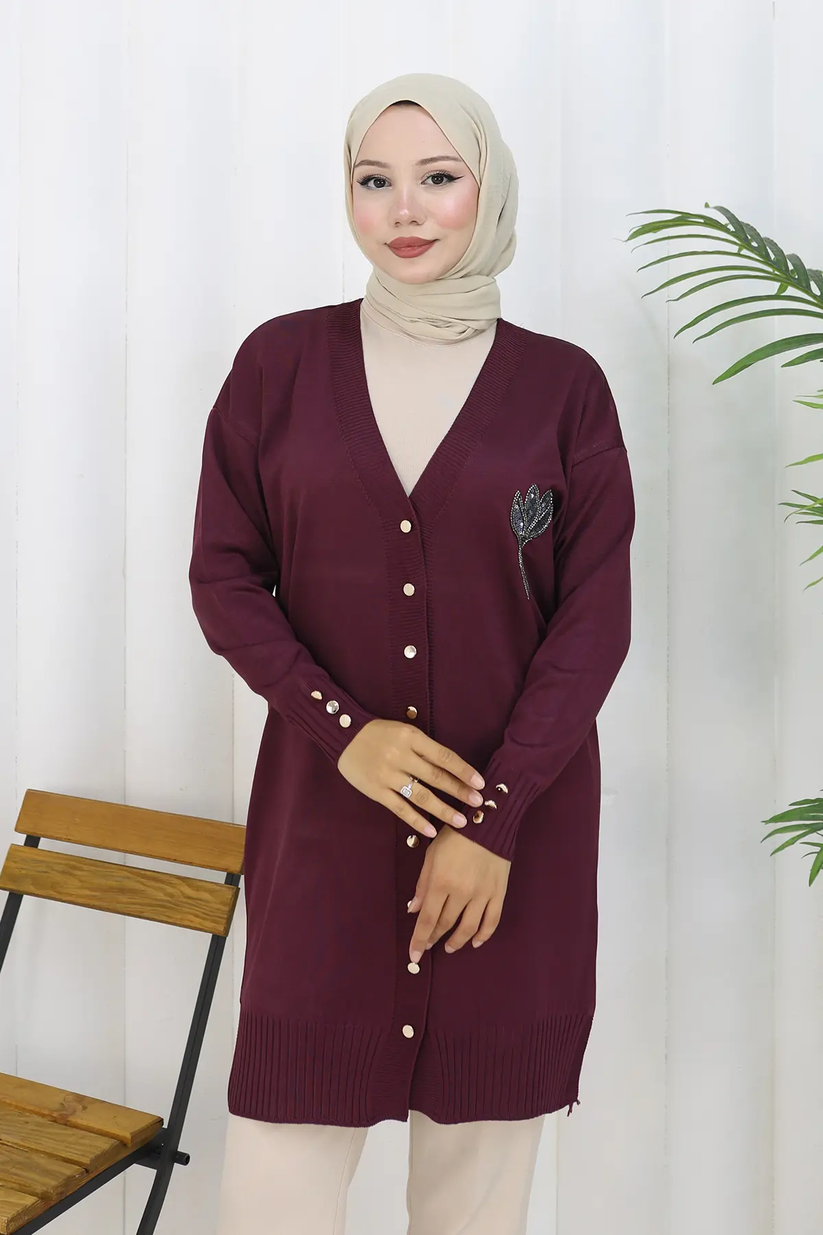 Long Mercerized Cardigan With Collar Detail-detail