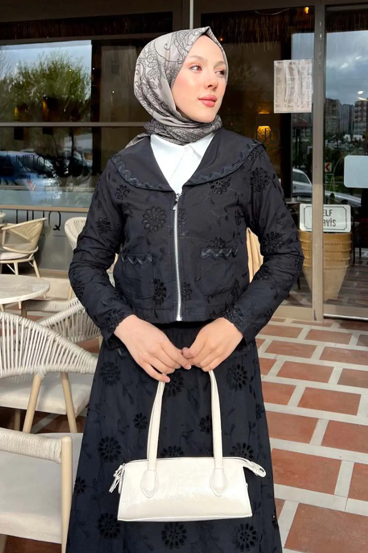 Yakalı Brode Takım-detail