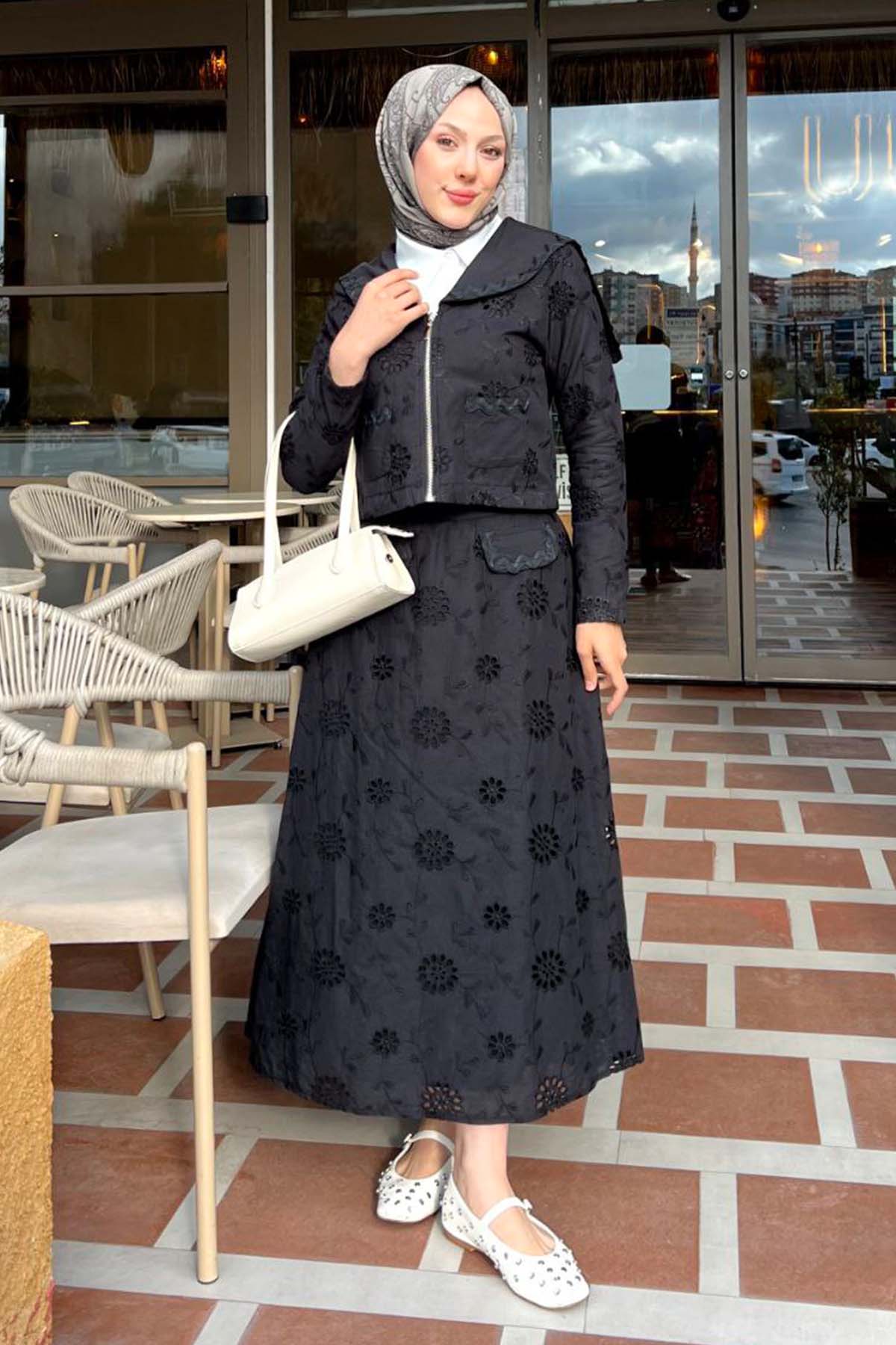 Yakalı Brode Takım