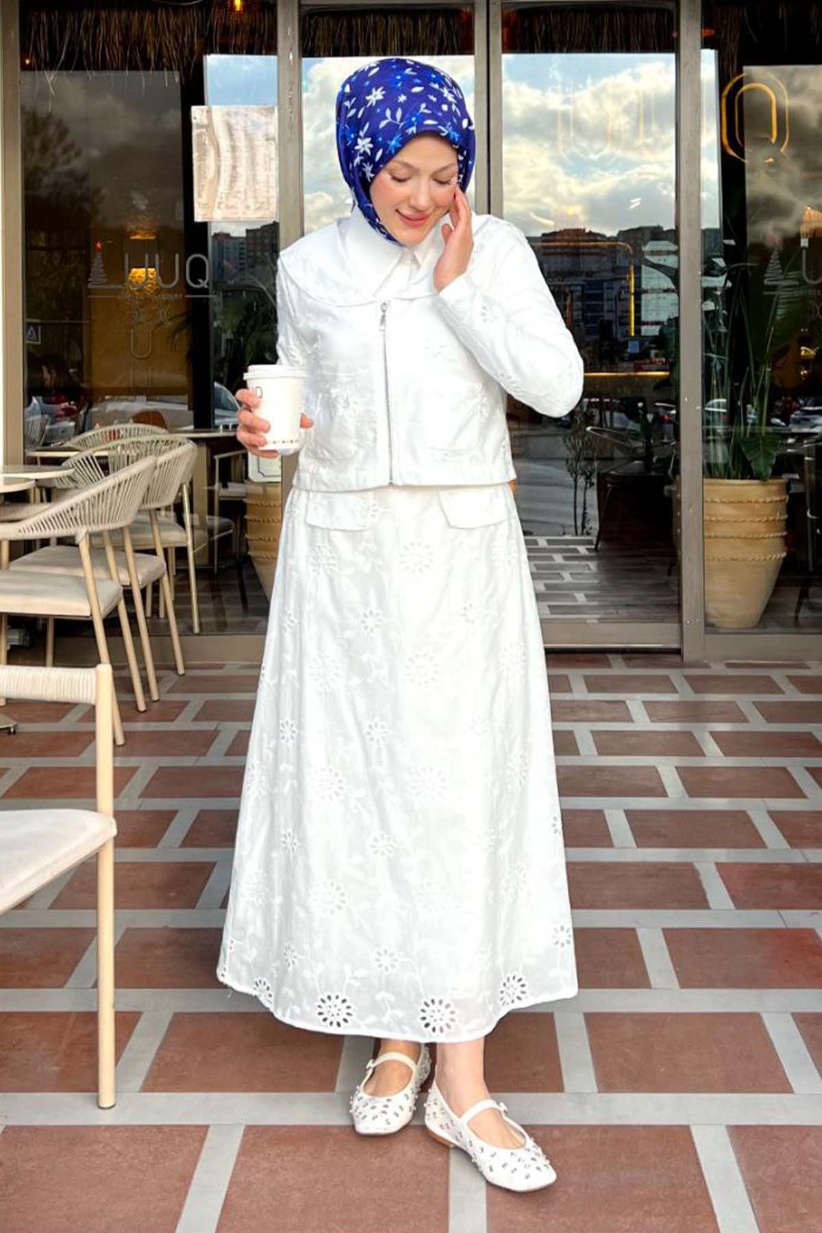 Collared Embroidered Suit