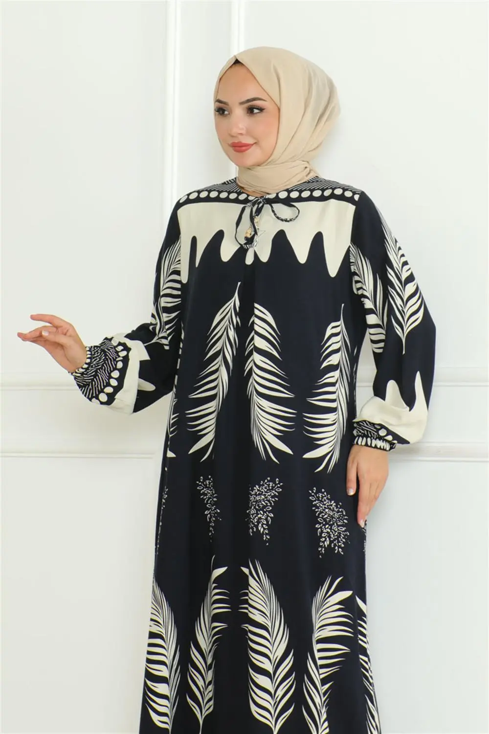 Yakası Bağlamalı Viskon Elbise-detail