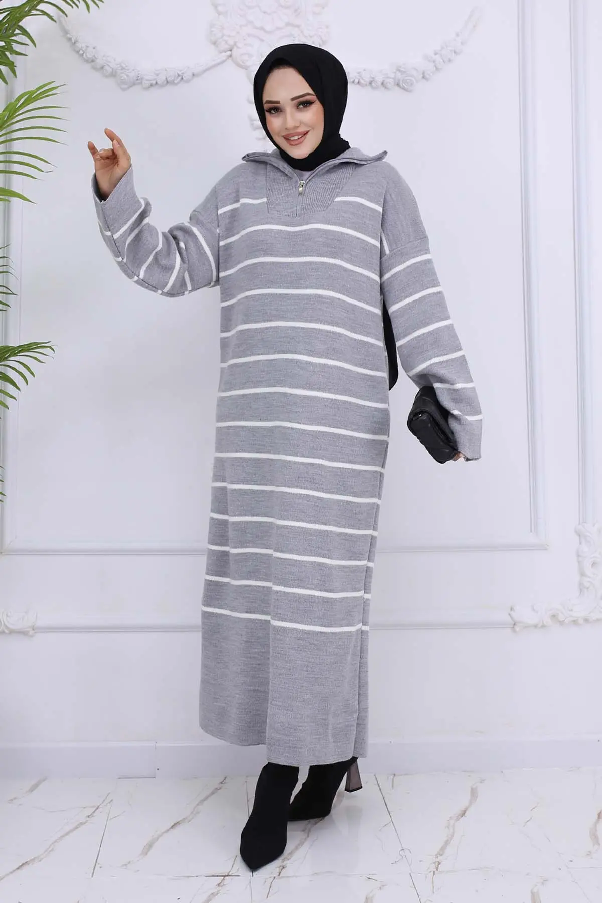 Yakası Fermuar Detaylı Çizgili Triko Elbise-detail