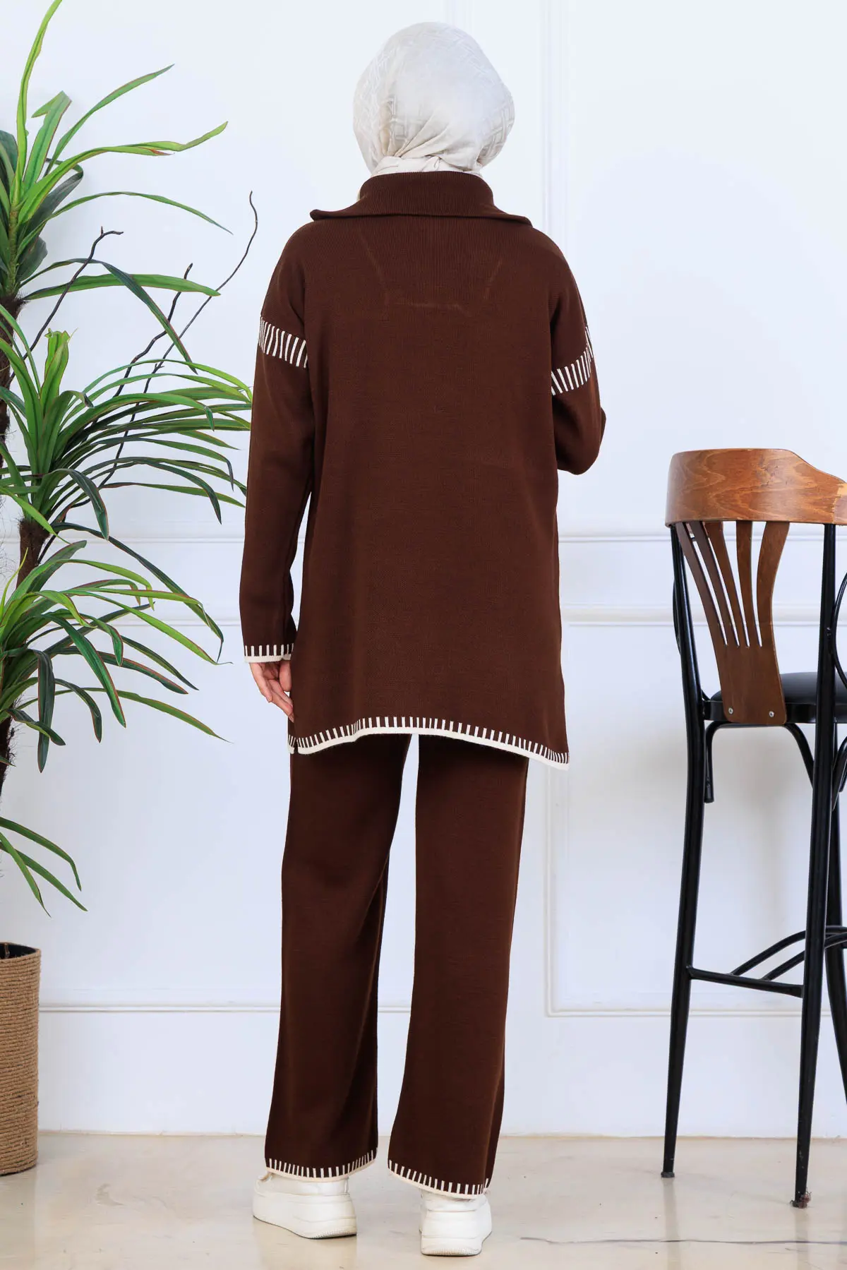 Yakası Fermuarlı Şerit Detay Triko Takım-detail