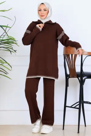 Yakası Fermuarlı Şerit Detay Triko Takım