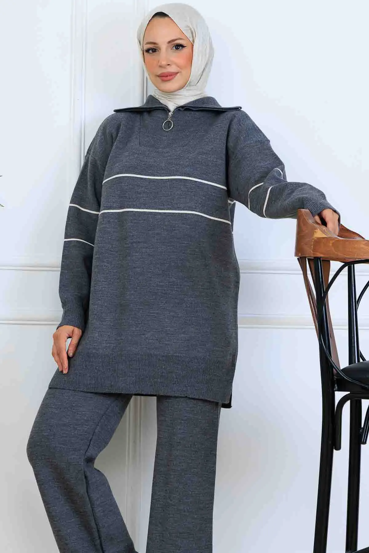 Yakası Fermuarlı Şeritli Triko Takım-detail