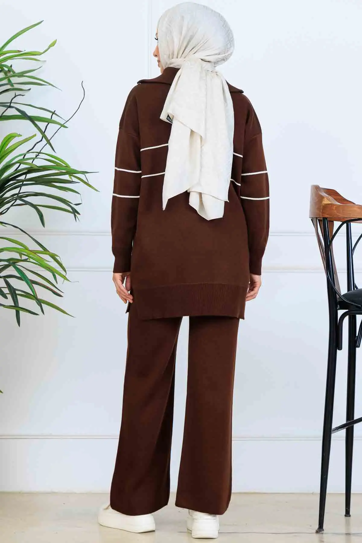 Yakası Fermuarlı Şeritli Triko Takım-detail