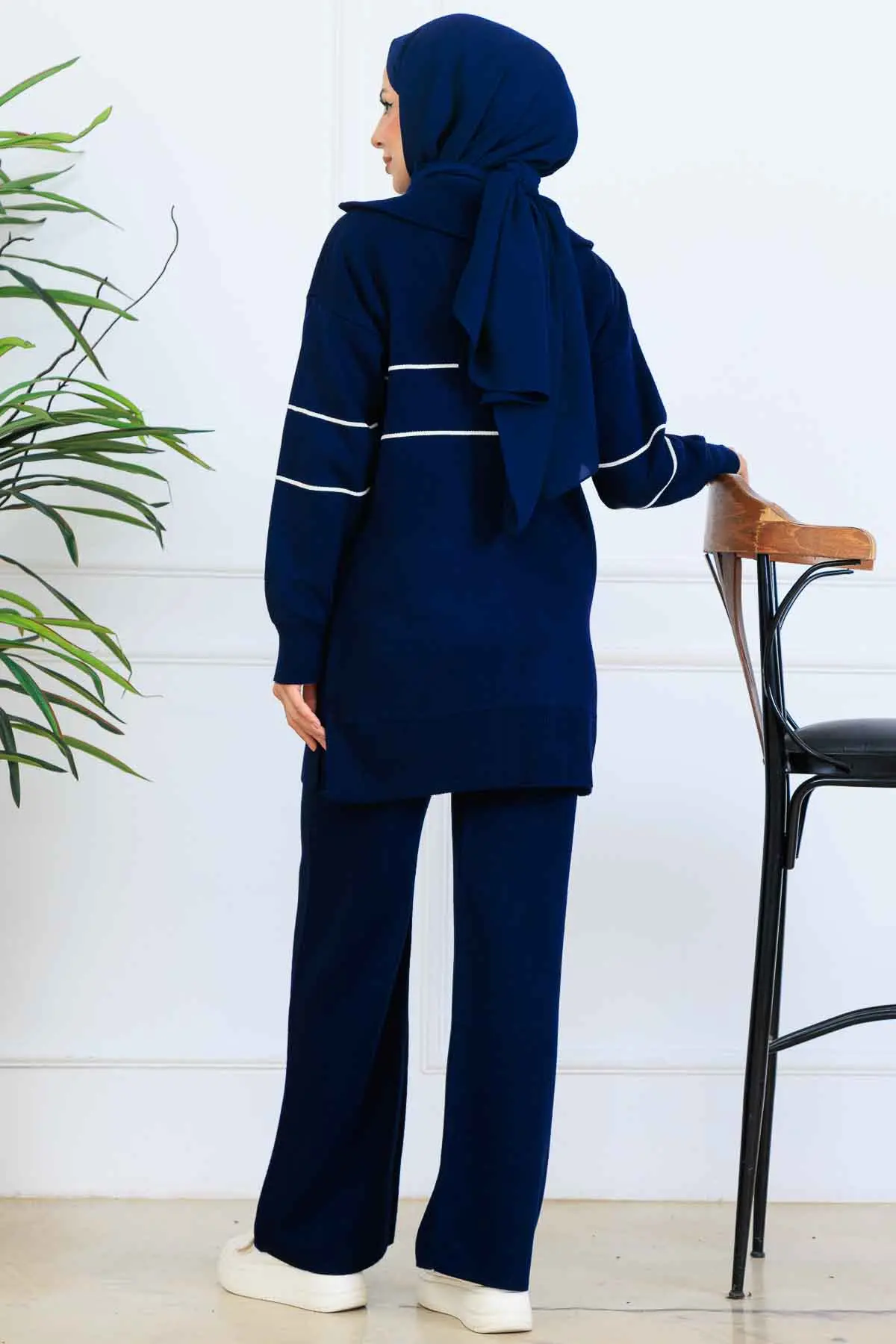 Yakası Fermuarlı Şeritli Triko Takım-detail