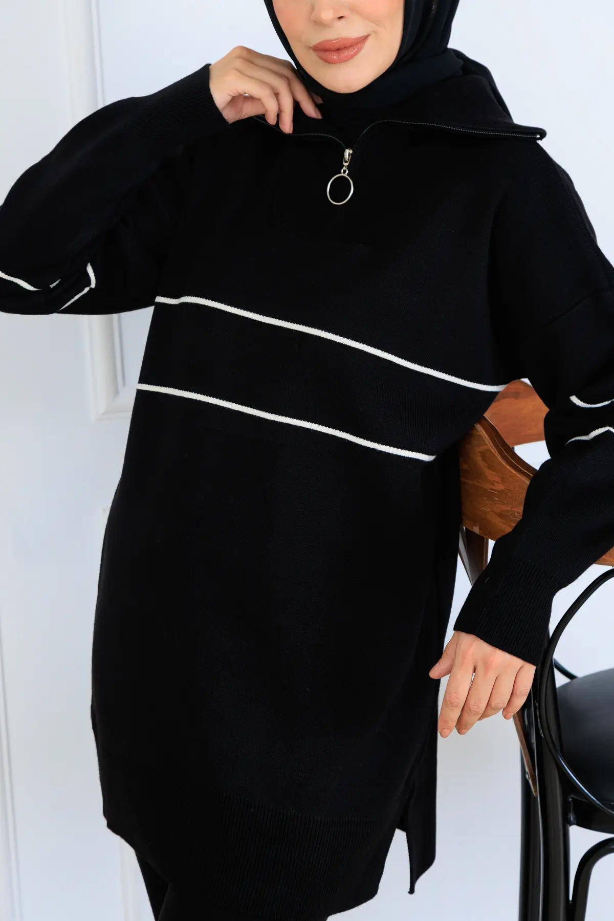 Yakası Fermuarlı Şeritli Triko Takım-detail