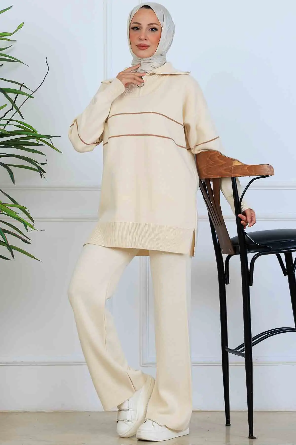 Yakası Fermuarlı Şeritli Triko Takım-detail