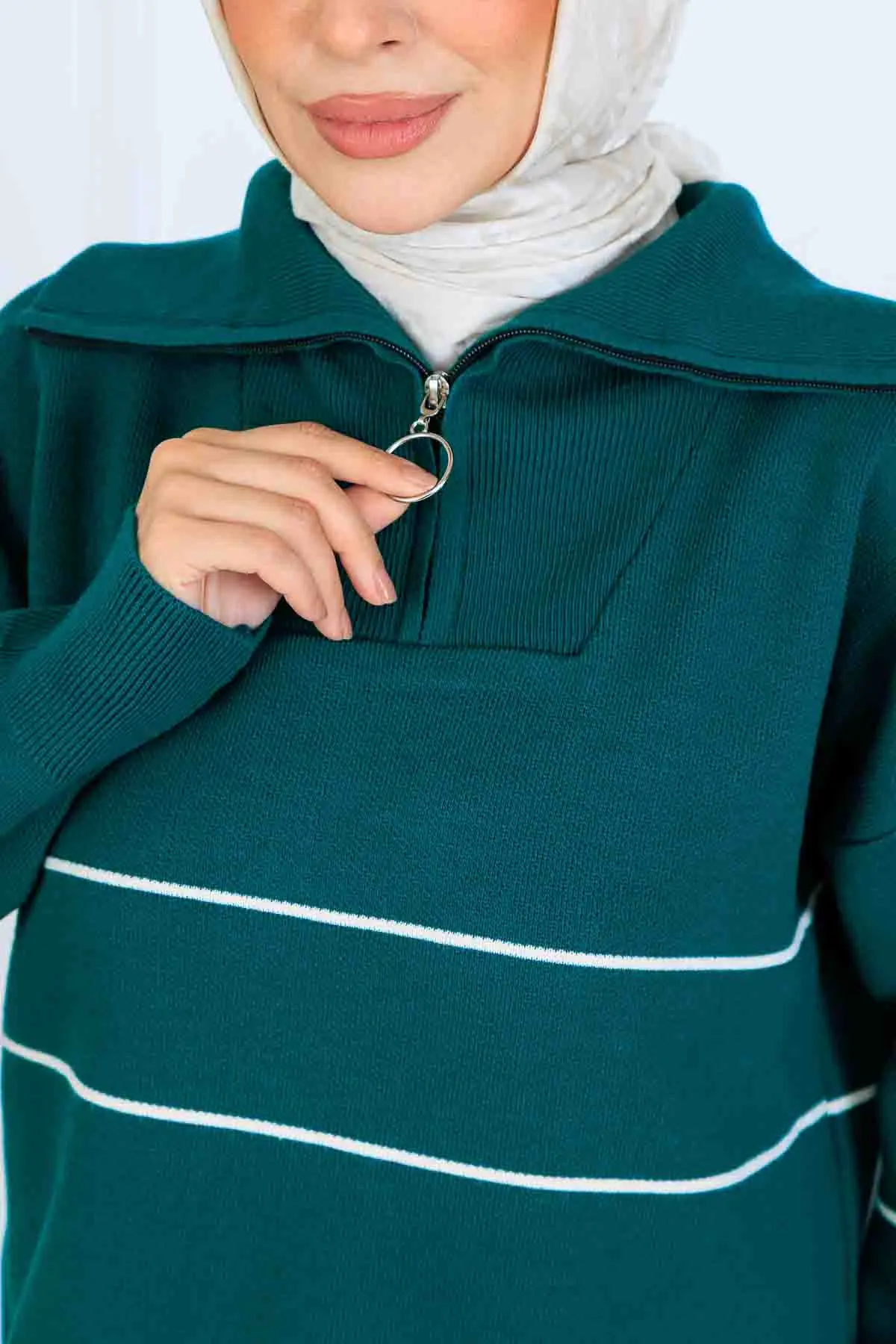 Yakası Fermuarlı Şeritli Triko Takım-detail