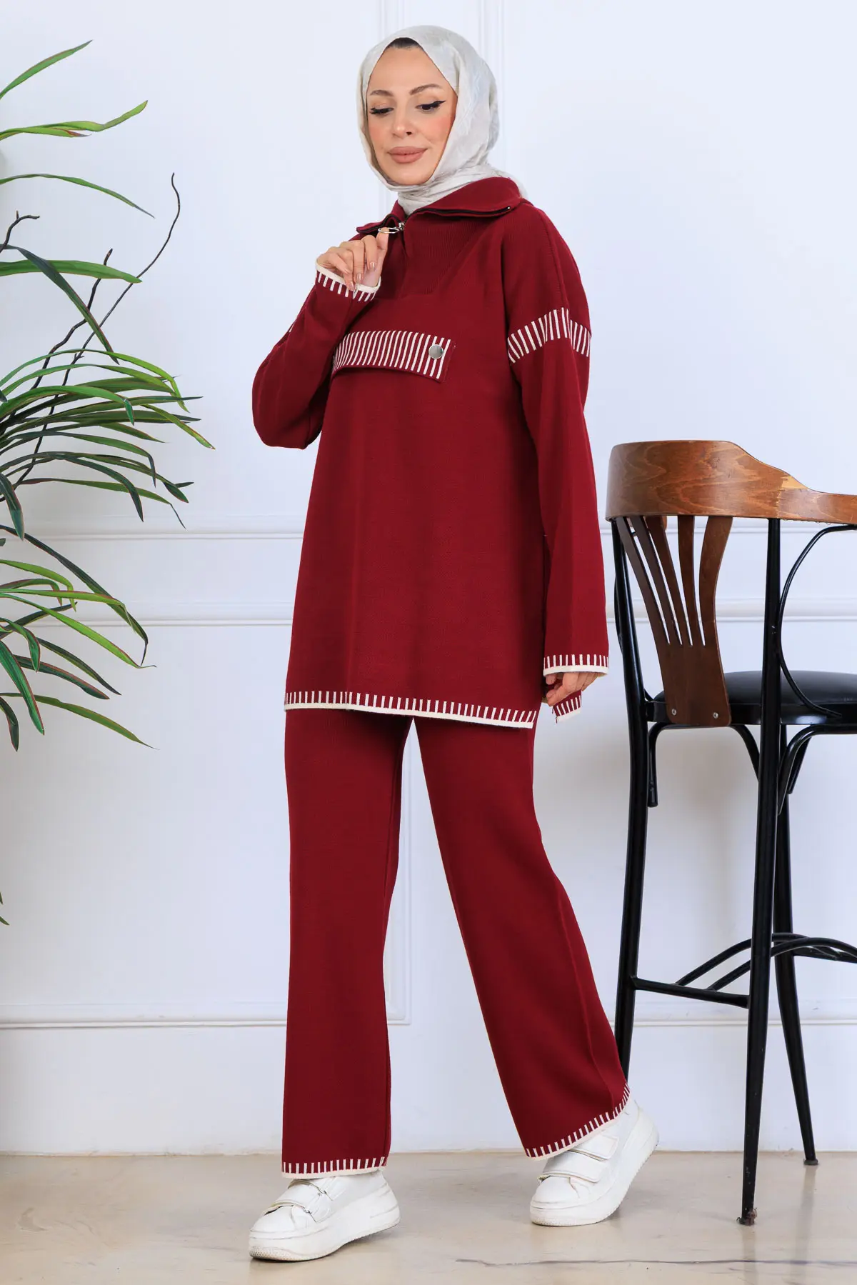 Yakası Fermuarlı Triko Takım-detail