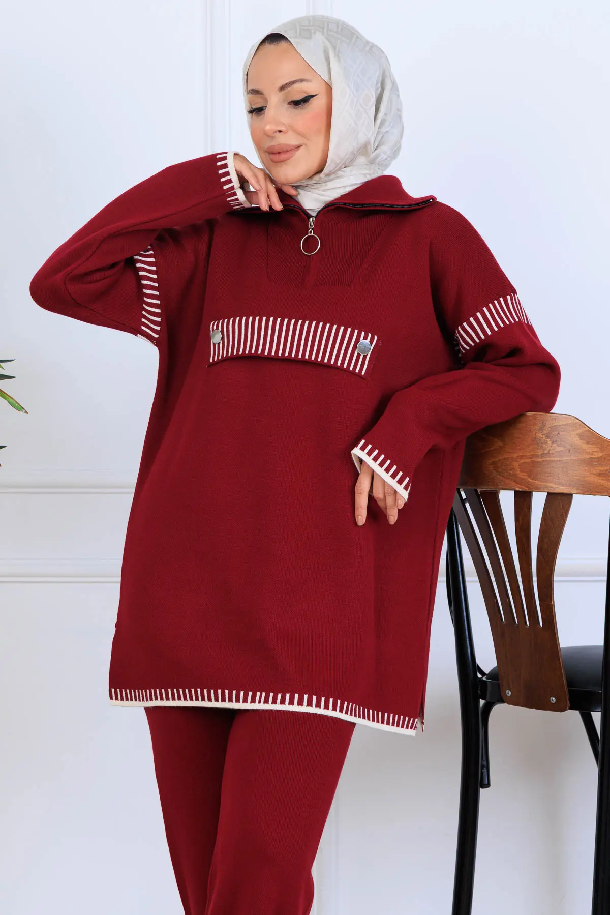 Yakası Fermuarlı Triko Takım-detail