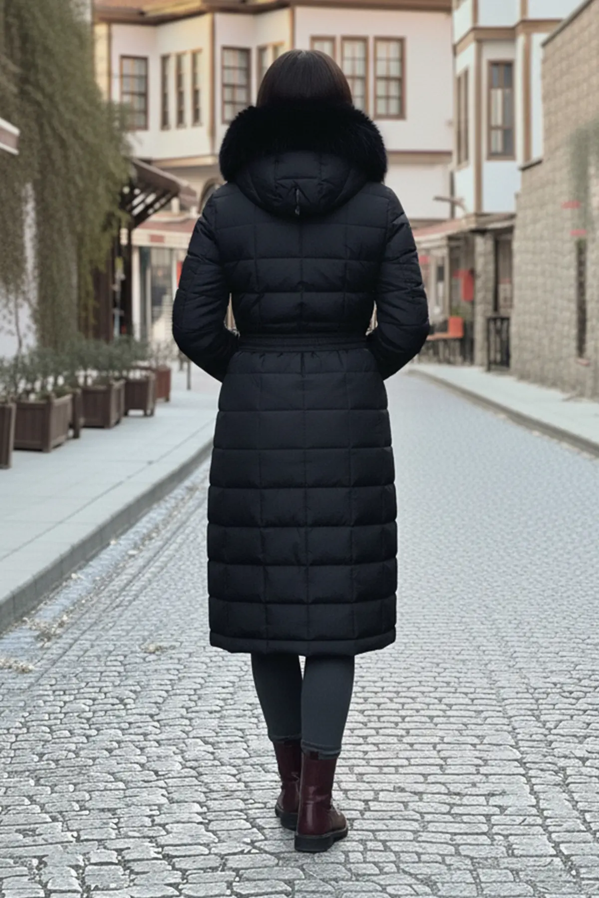 Yakası Kürklü Kapitone Mont-detail