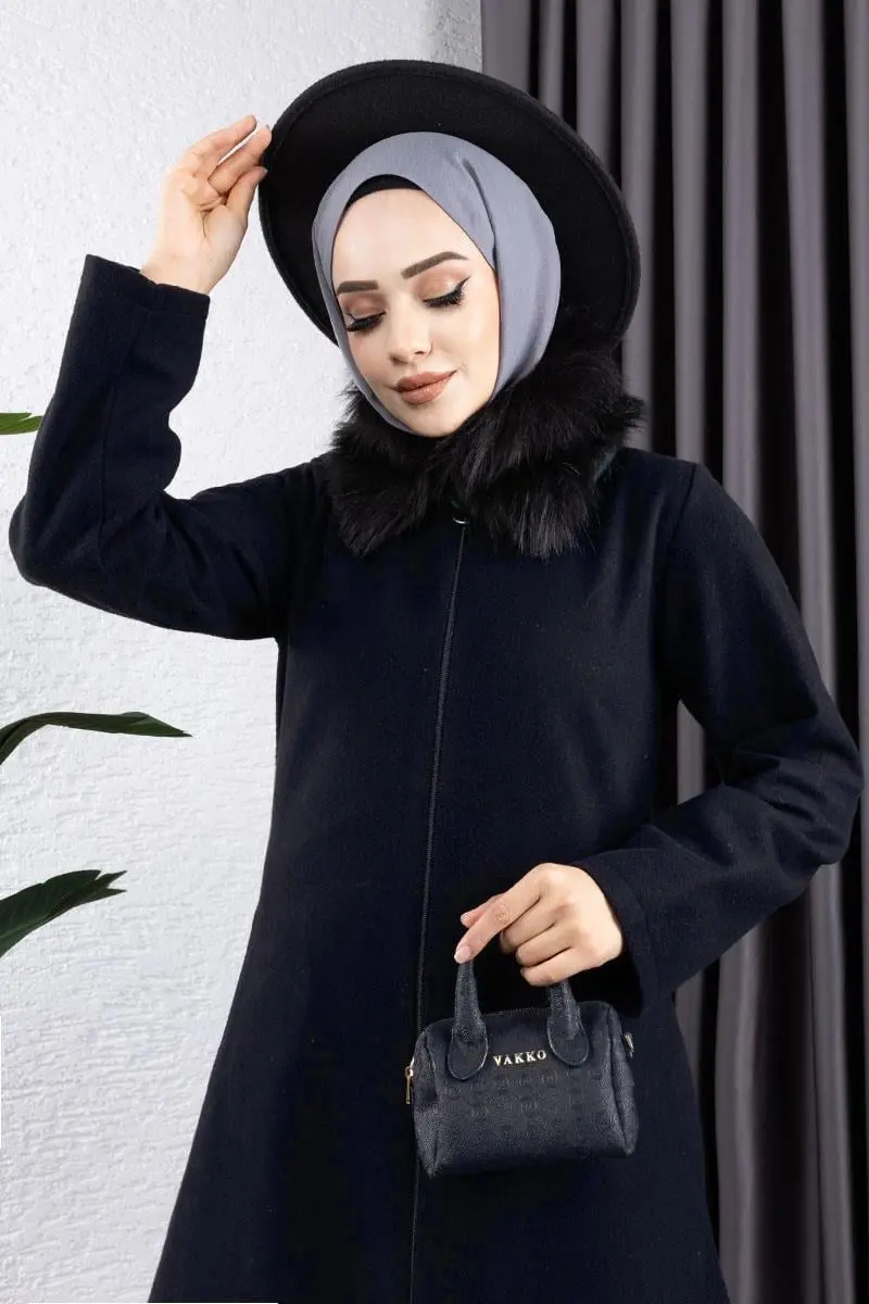 Fur Collared Cashmere Coat-detail