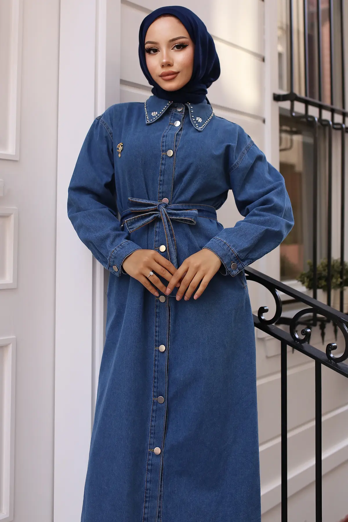 Yakası Taş Detaylı Broşlu Kot Kap Lacivert 7924-detail