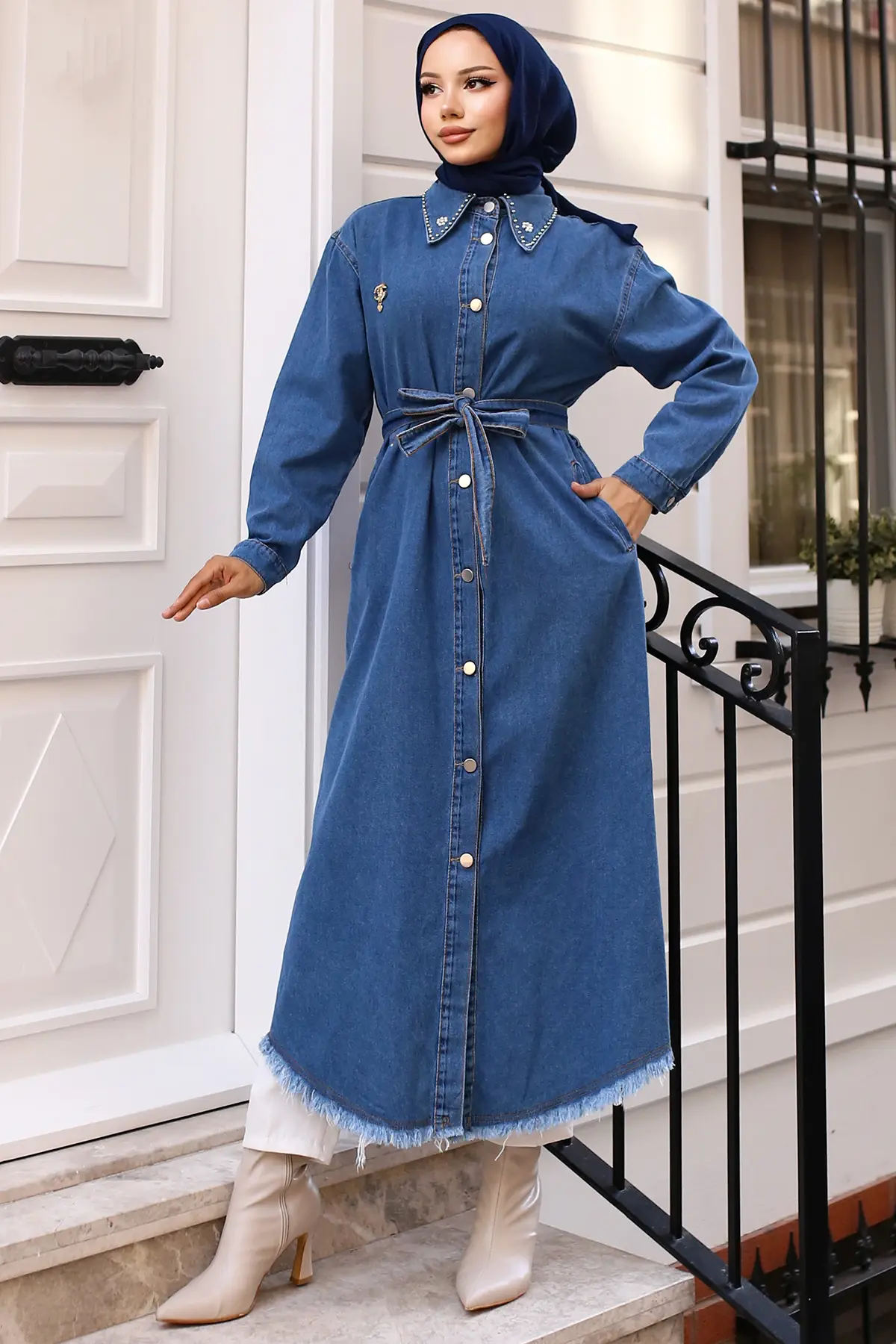 Yakası Taş Detaylı Broşlu Kot Kap Lacivert 7924-detail