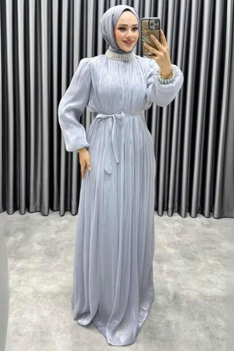 Janjan Evening Dress With Stone Embroidered Collar-detail