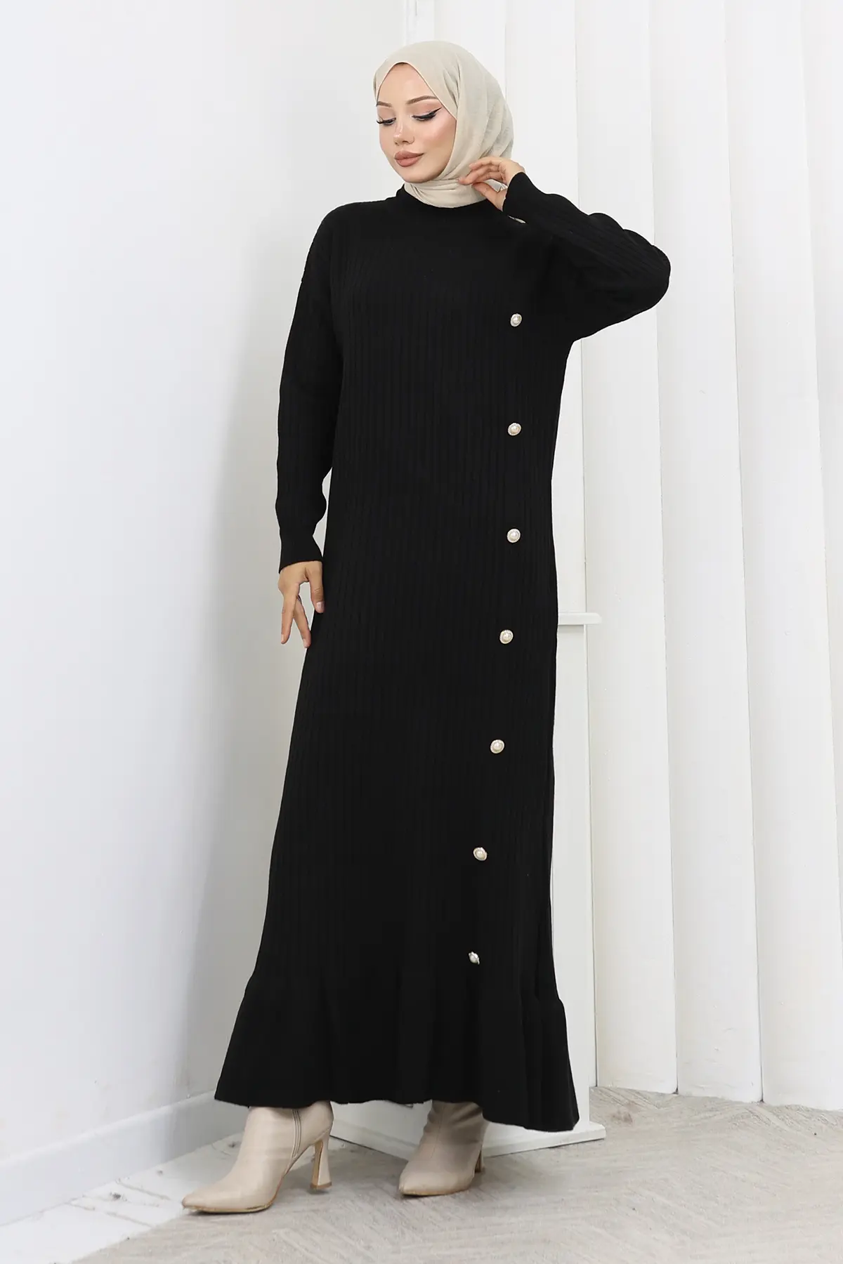 Yan Düğmeli Fırfırlı Elbise