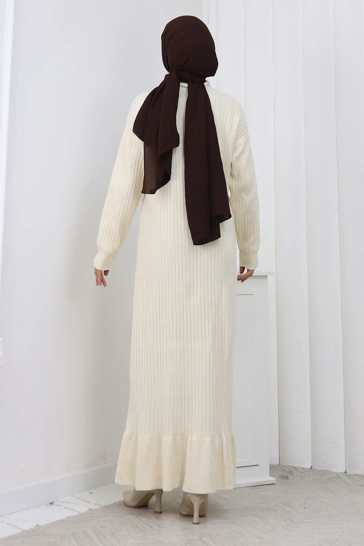 Yan Düğmeli Fırfırlı Elbise-detail