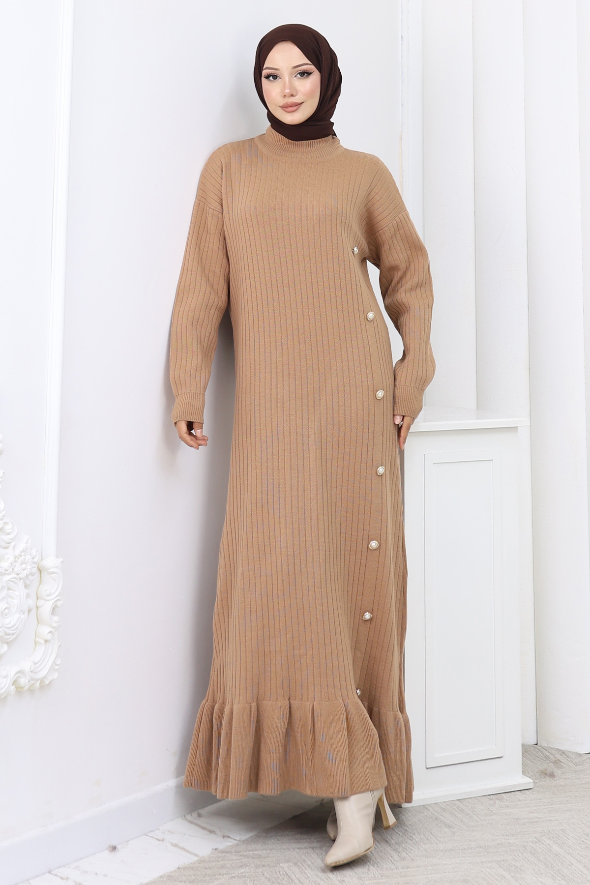 Yan Düğmeli Fırfırlı Elbise