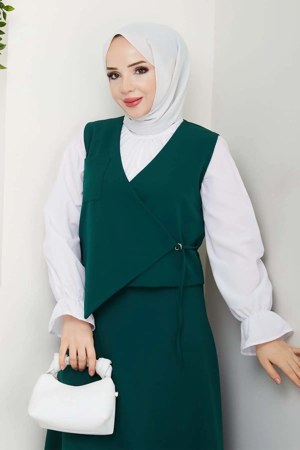 Yandan Bağlamalı Yelekli Takım Zümrüt Yeşili 4745-detail