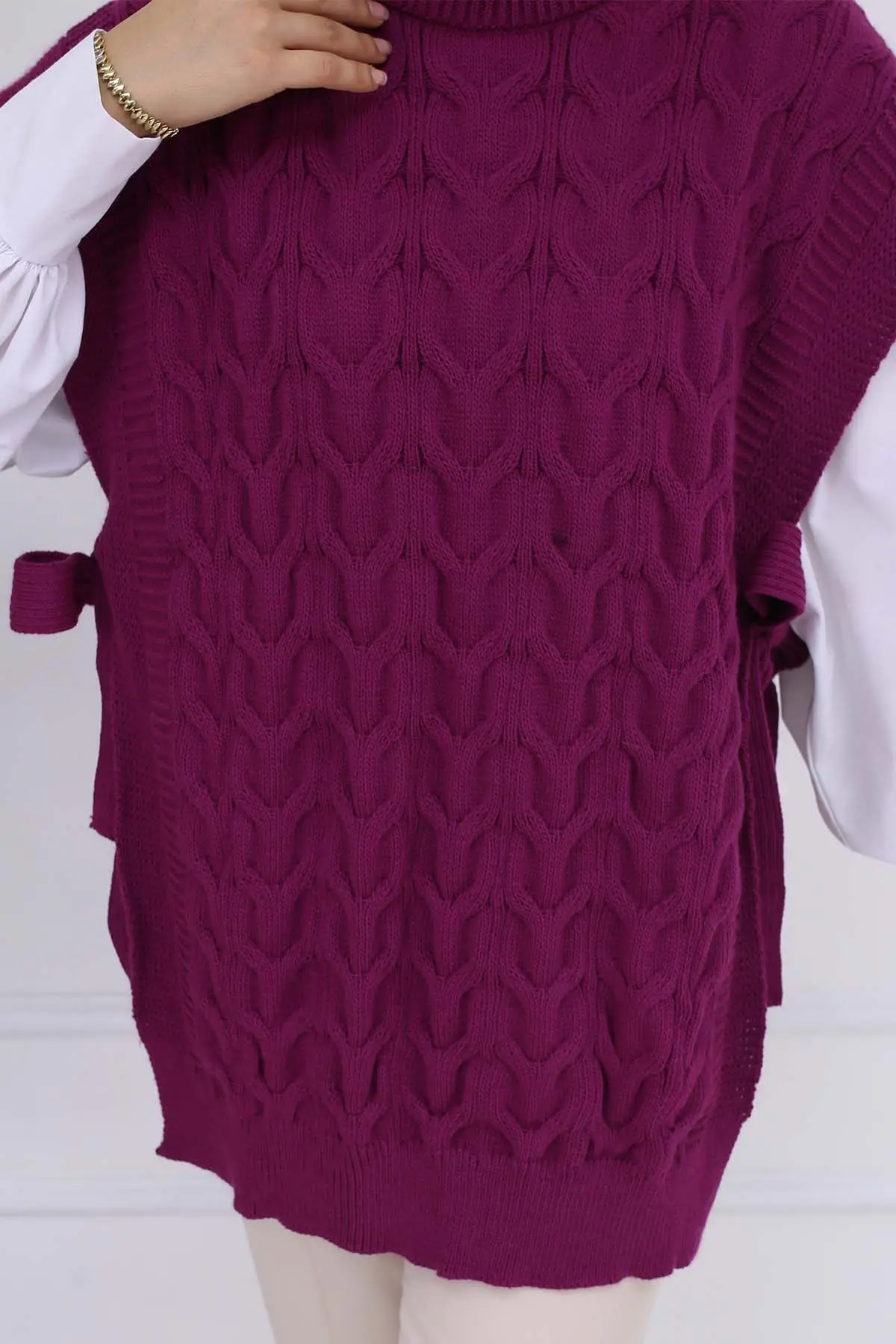 Side Tie Sweater-detail