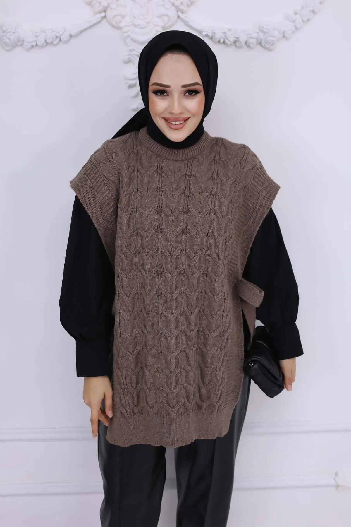 Side Tie Sweater-detail