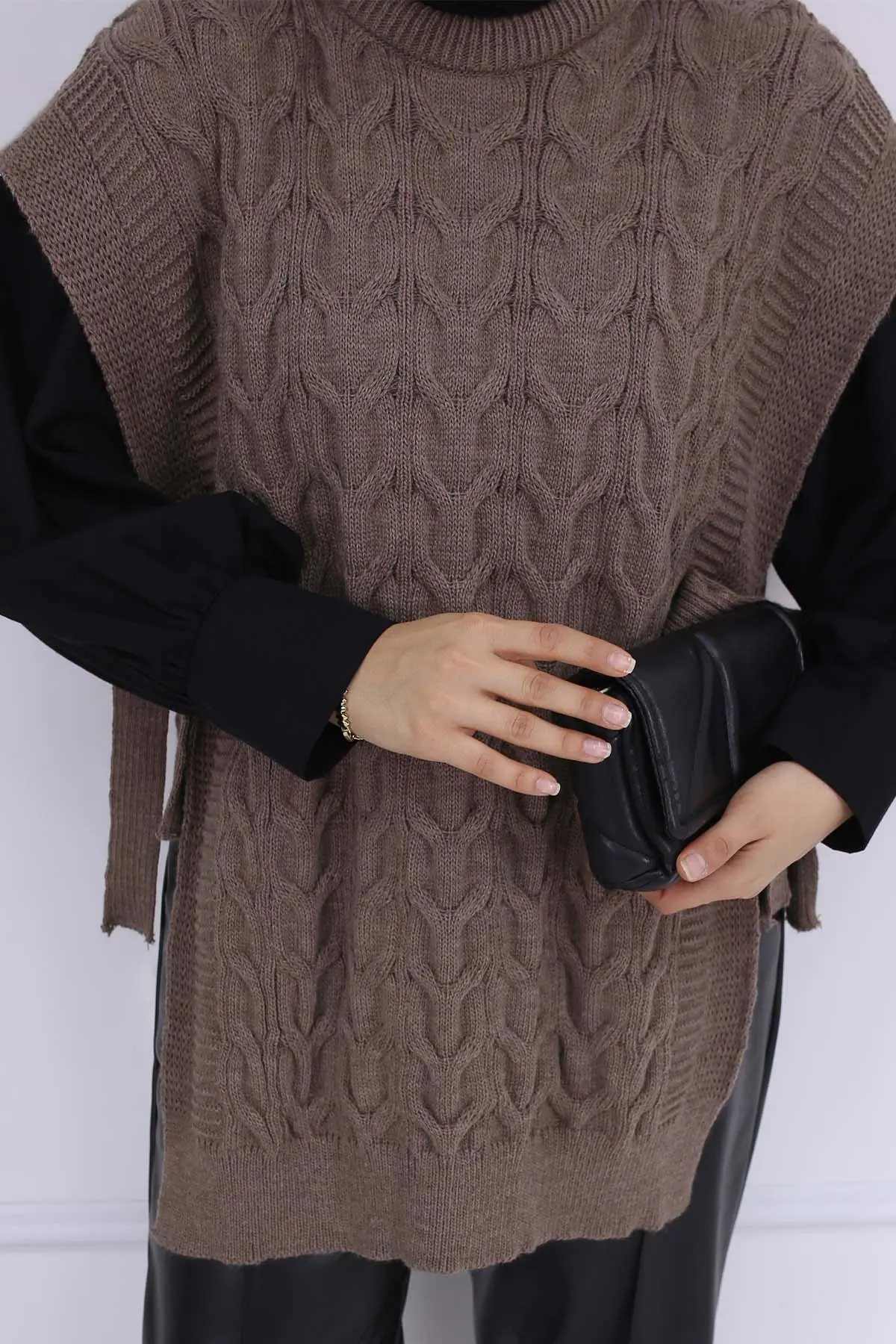 Side Tie Sweater-detail
