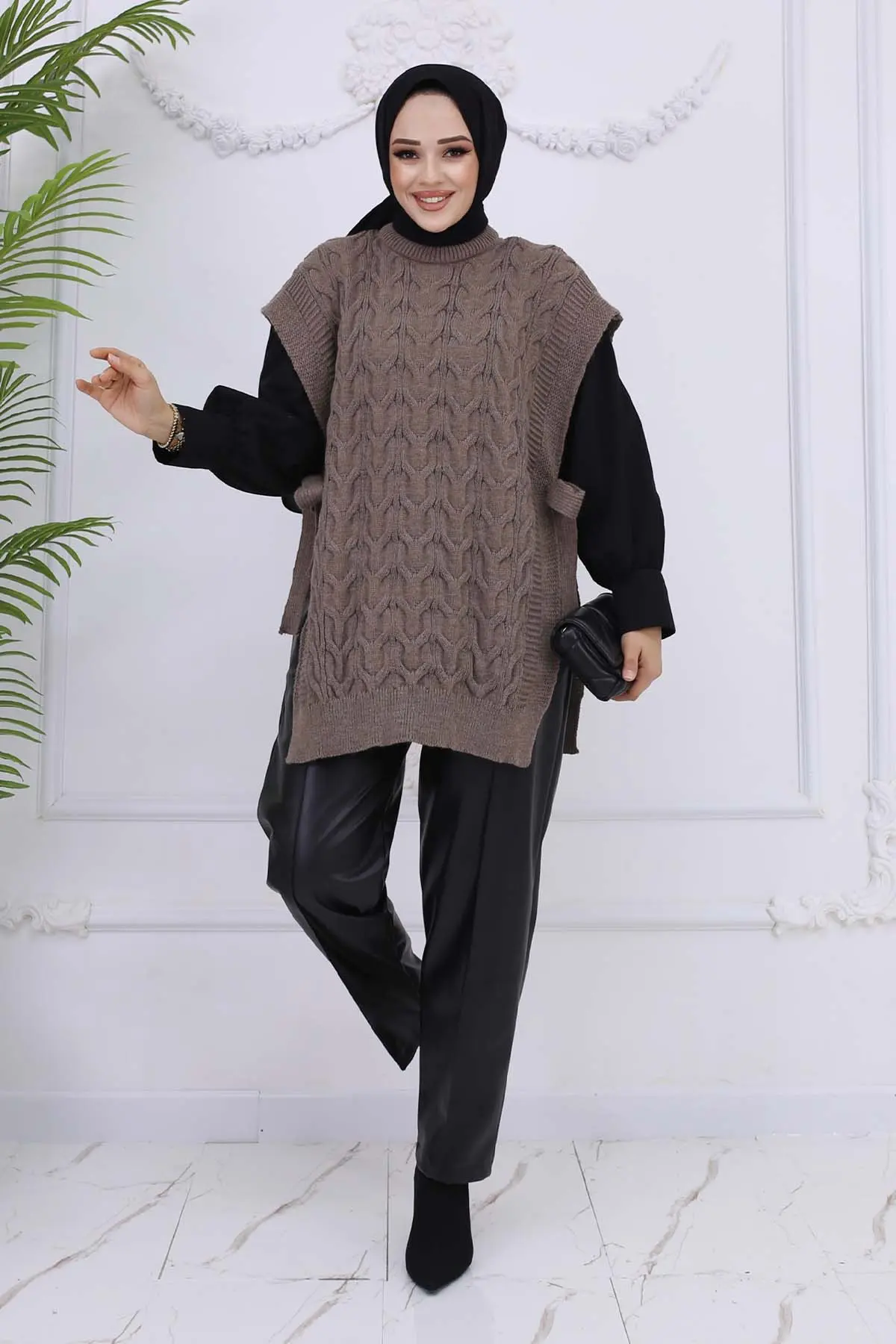 Side Tie Sweater-detail