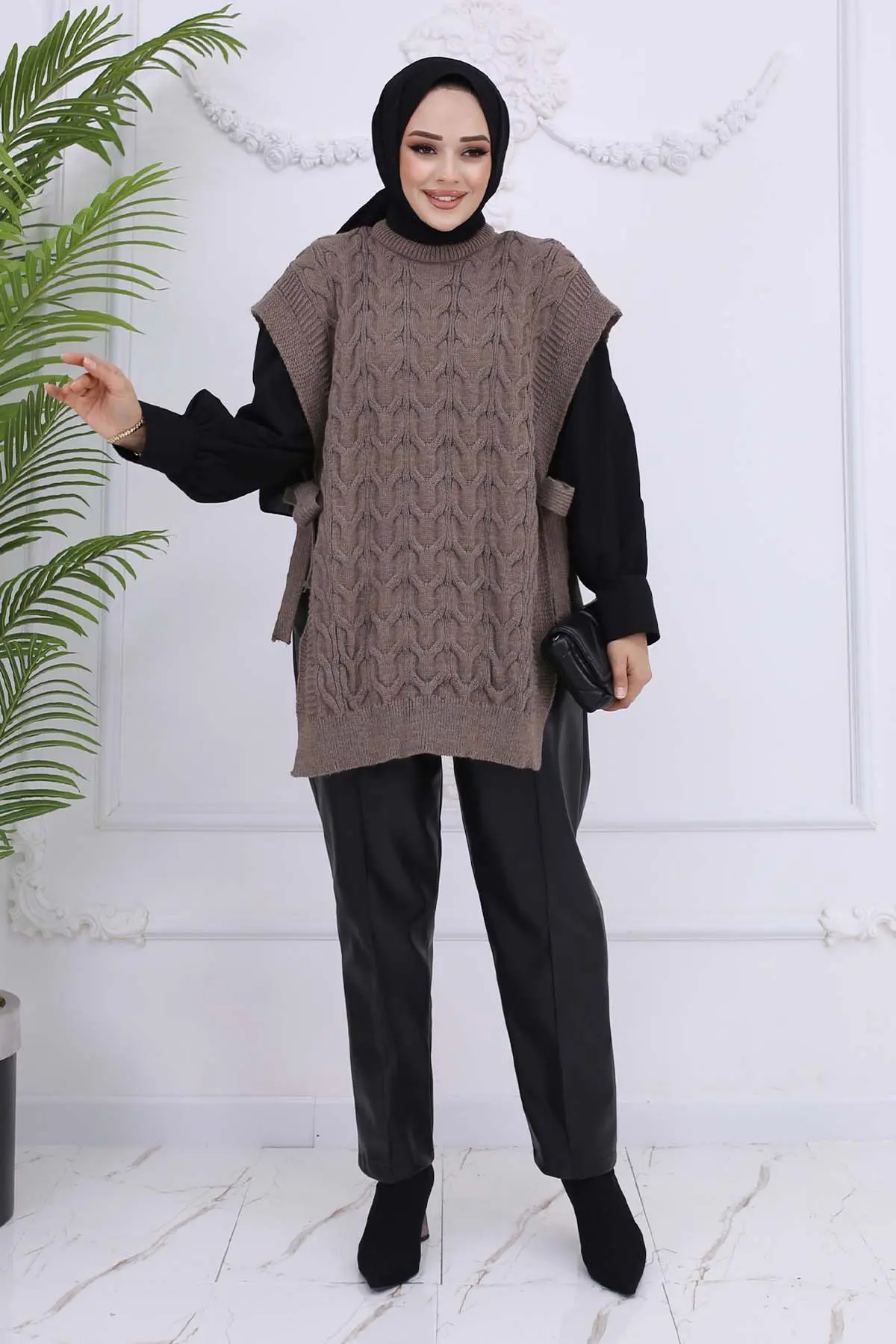 Side Tie Sweater-detail