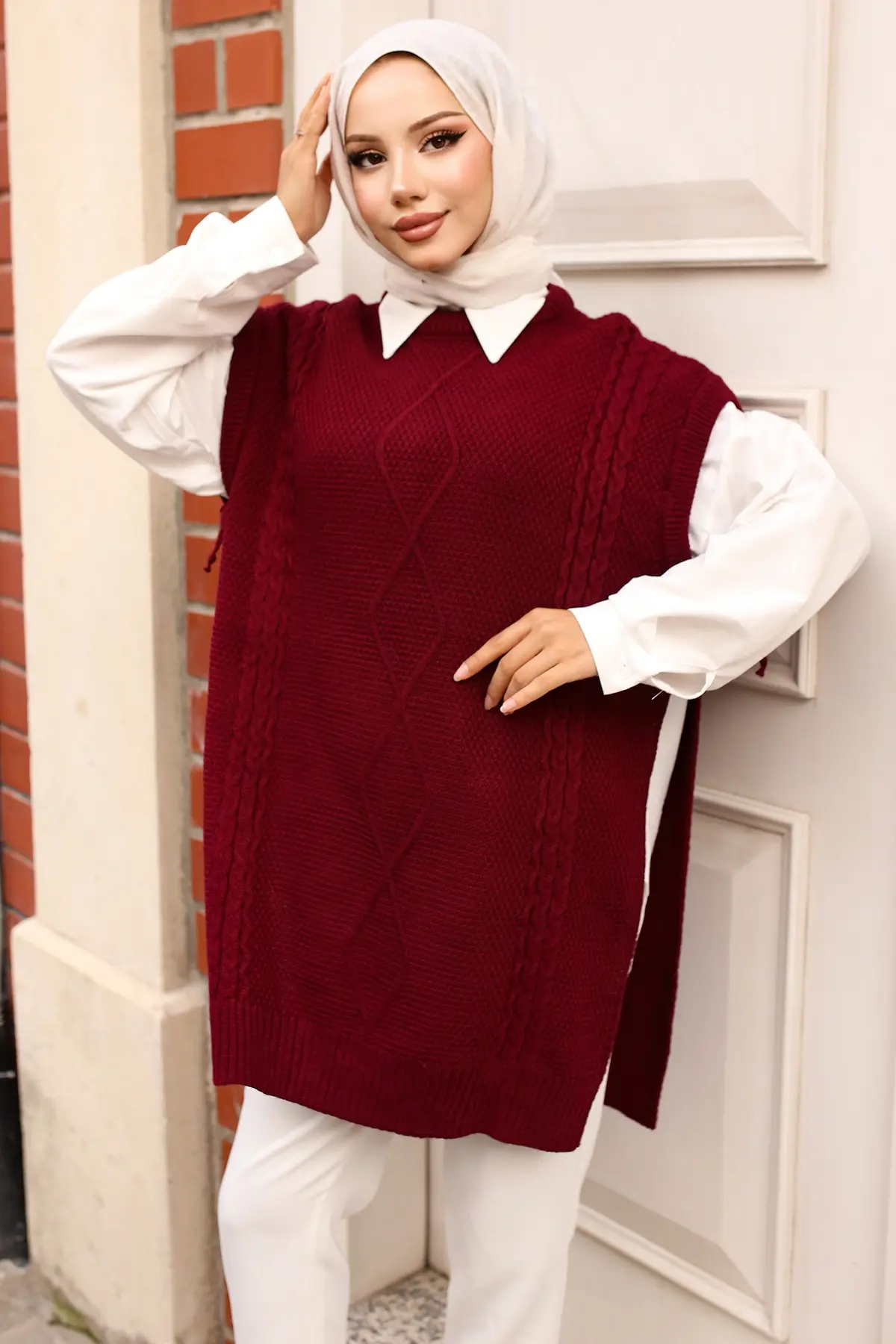 Knit Motif Sweater With Side Ties-detail