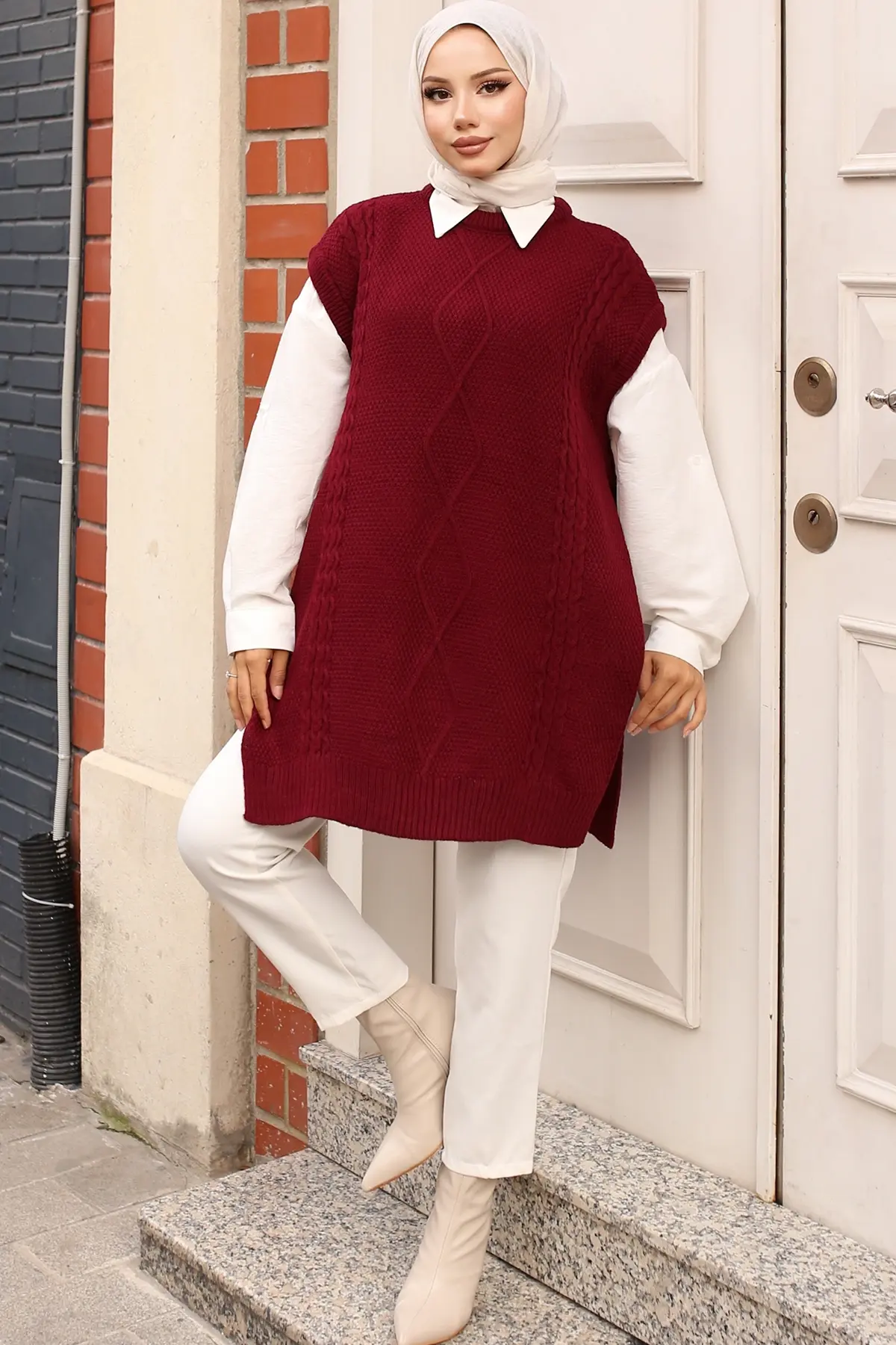 Knit Motif Sweater With Side Ties-detail