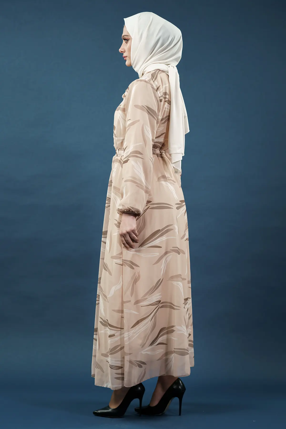 Yaprak Desenli Krem Tesettür Elbise-detail