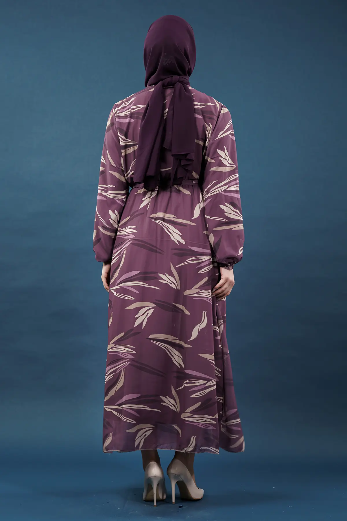 Yaprak Desenli Mor Tesettür Elbise-detail