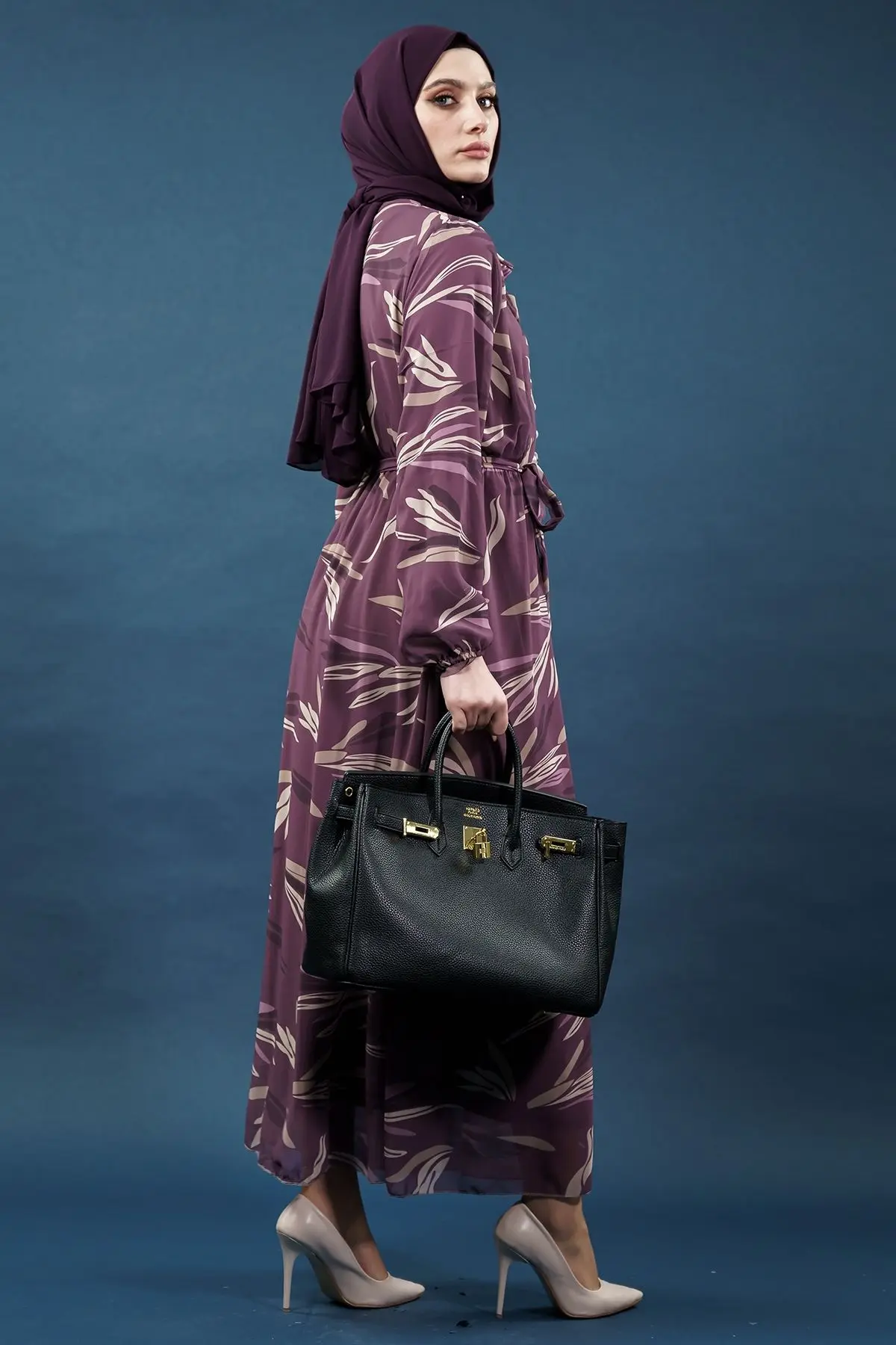 Yaprak Desenli Mor Tesettür Elbise-detail